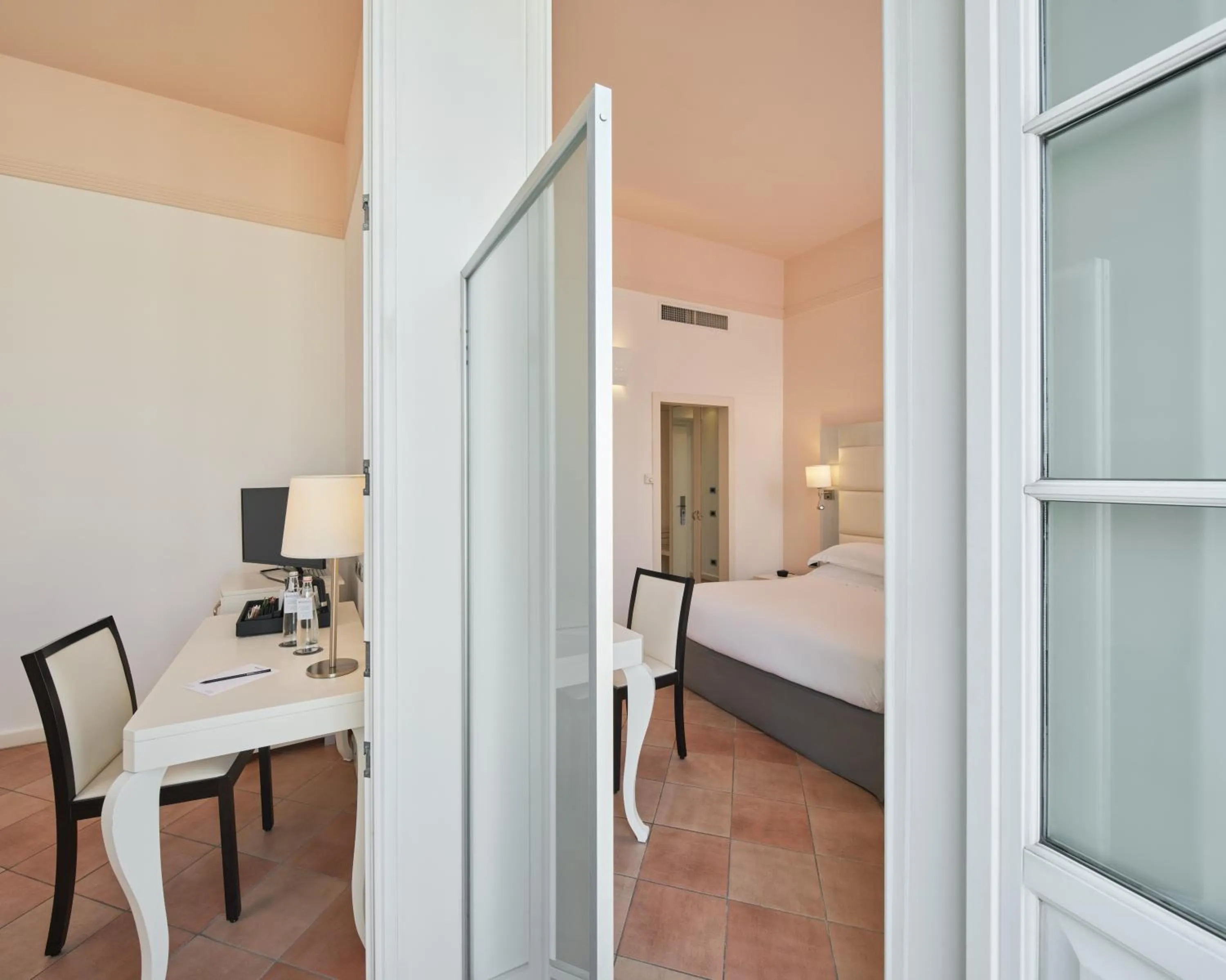 Bed in Palazzo Caracciolo Naples