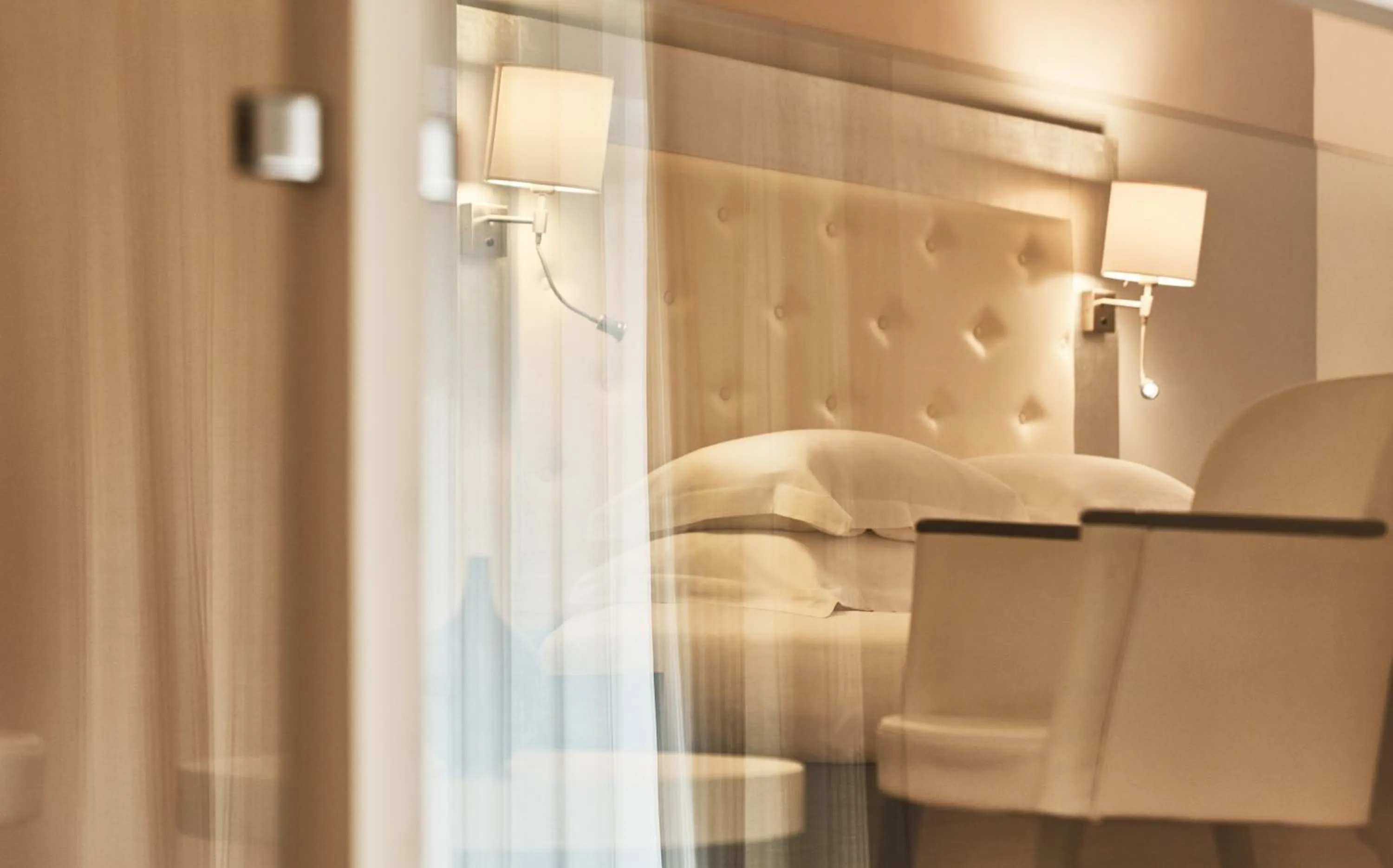 Bedroom in Palazzo Caracciolo Naples