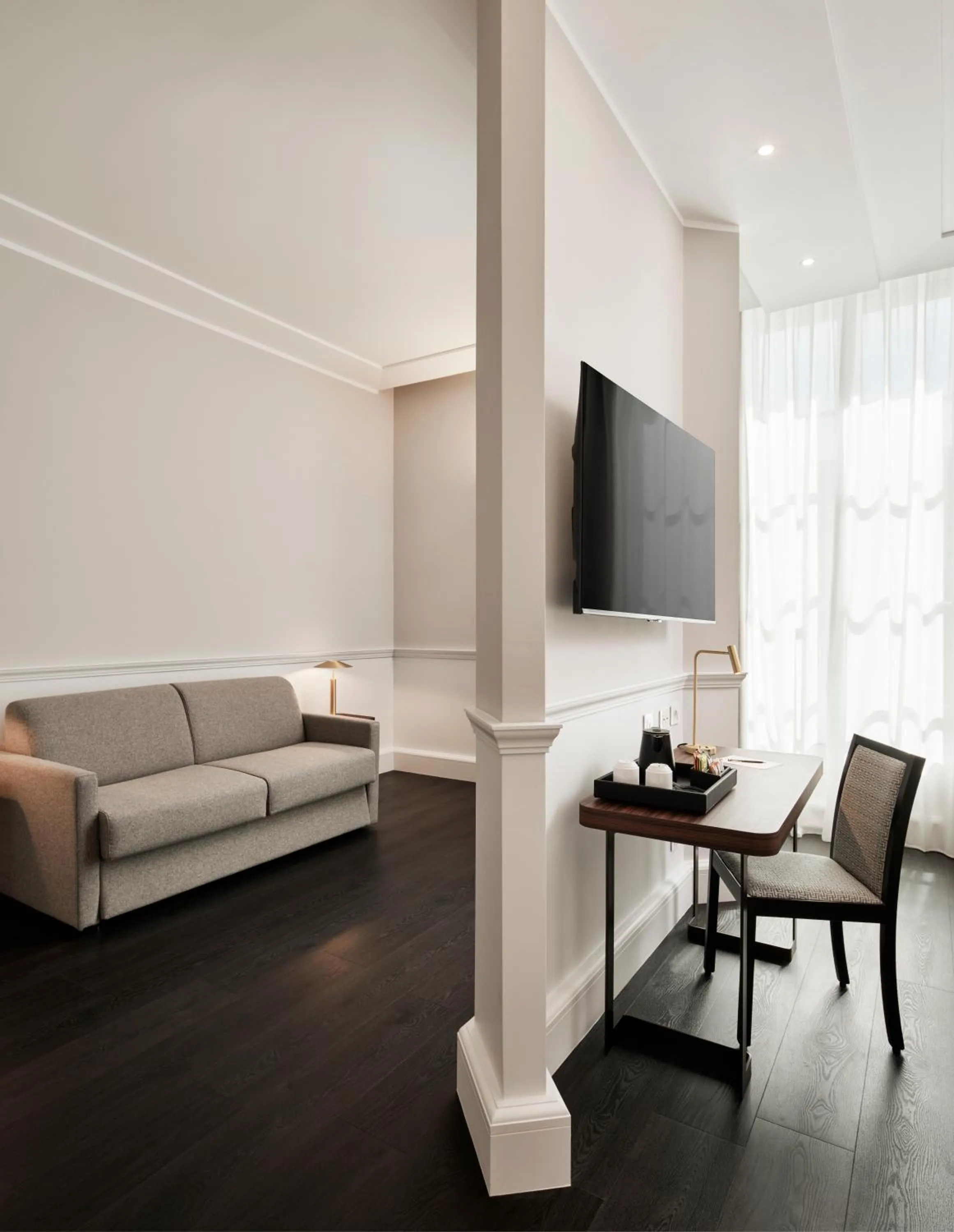 Living room in Palazzo Caracciolo Naples