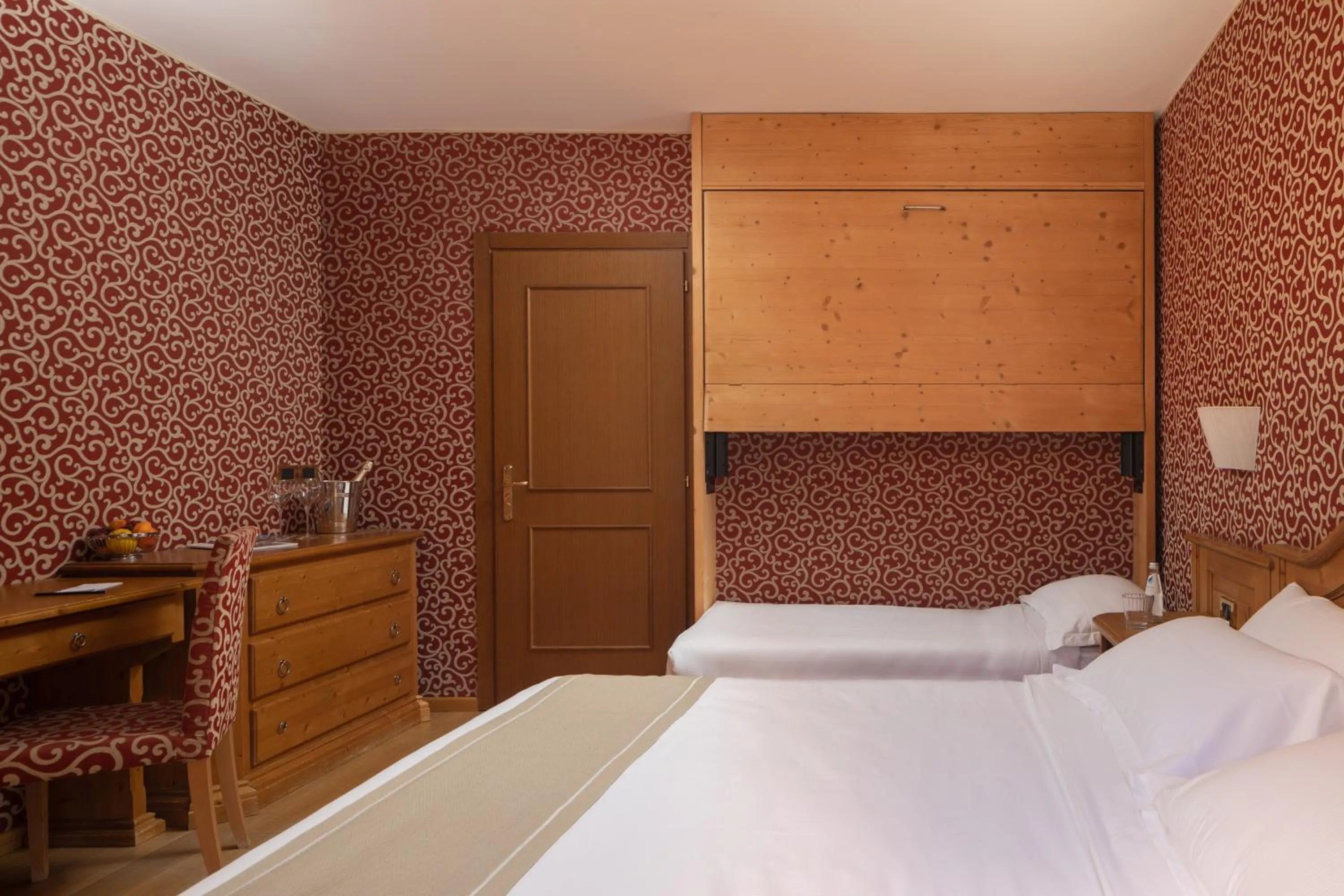 Bed in Hotel Splendid