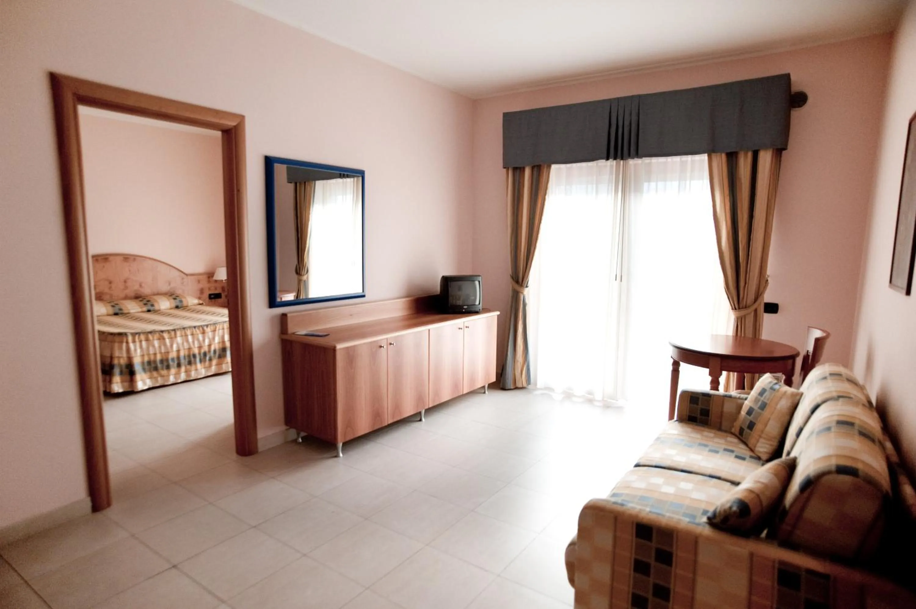 Communal lounge/ TV room in Hotel Daniela