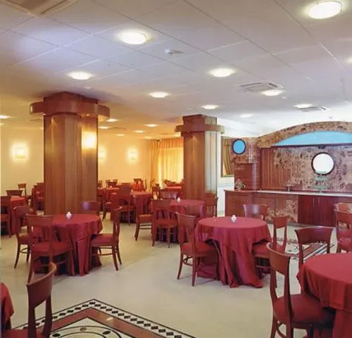 Restaurant/places to eat in Hotel Daniela