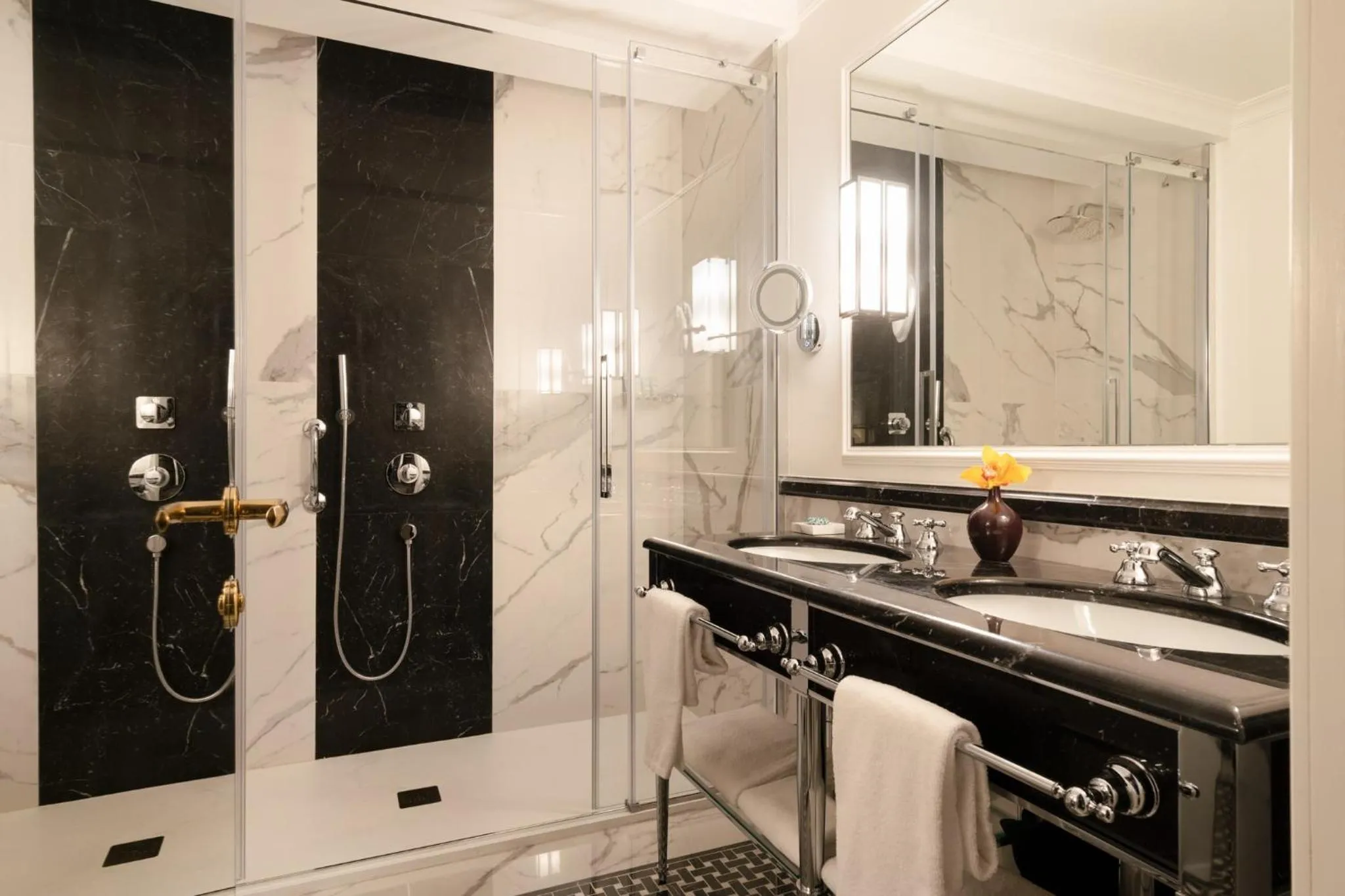 Shower in Palazzo Ripetta