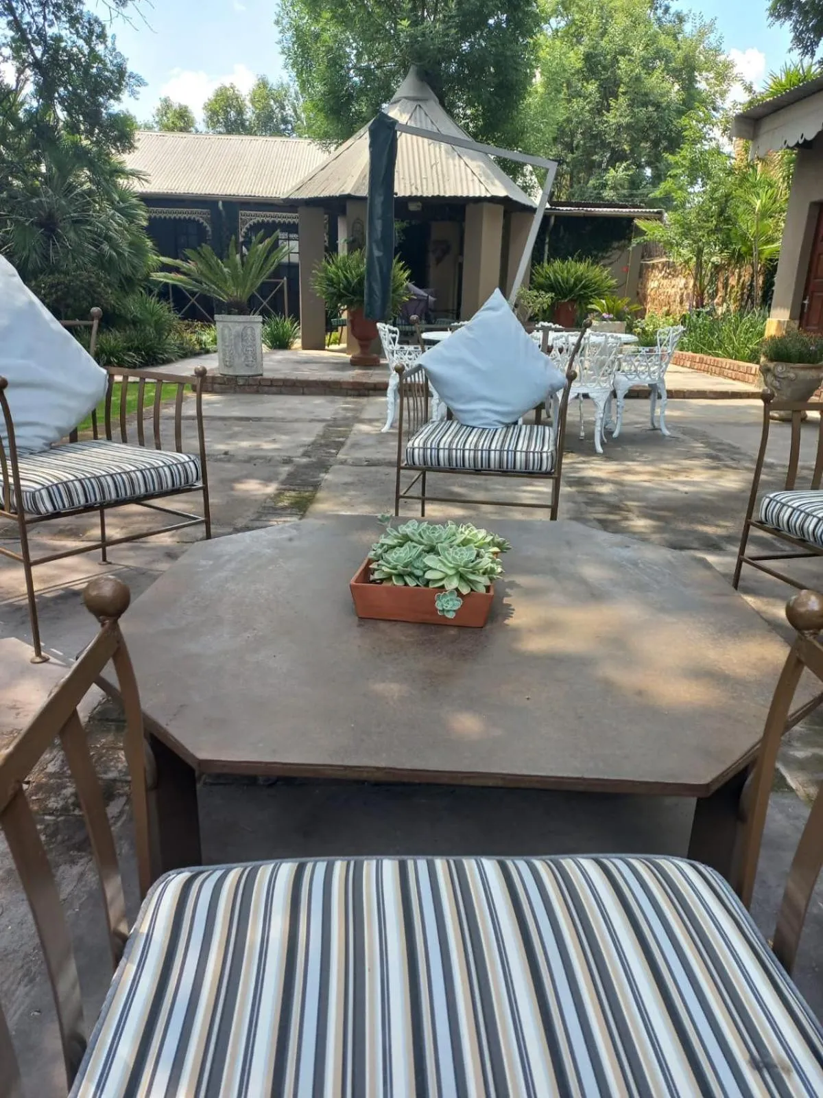 Patio in J'Cups Guest House