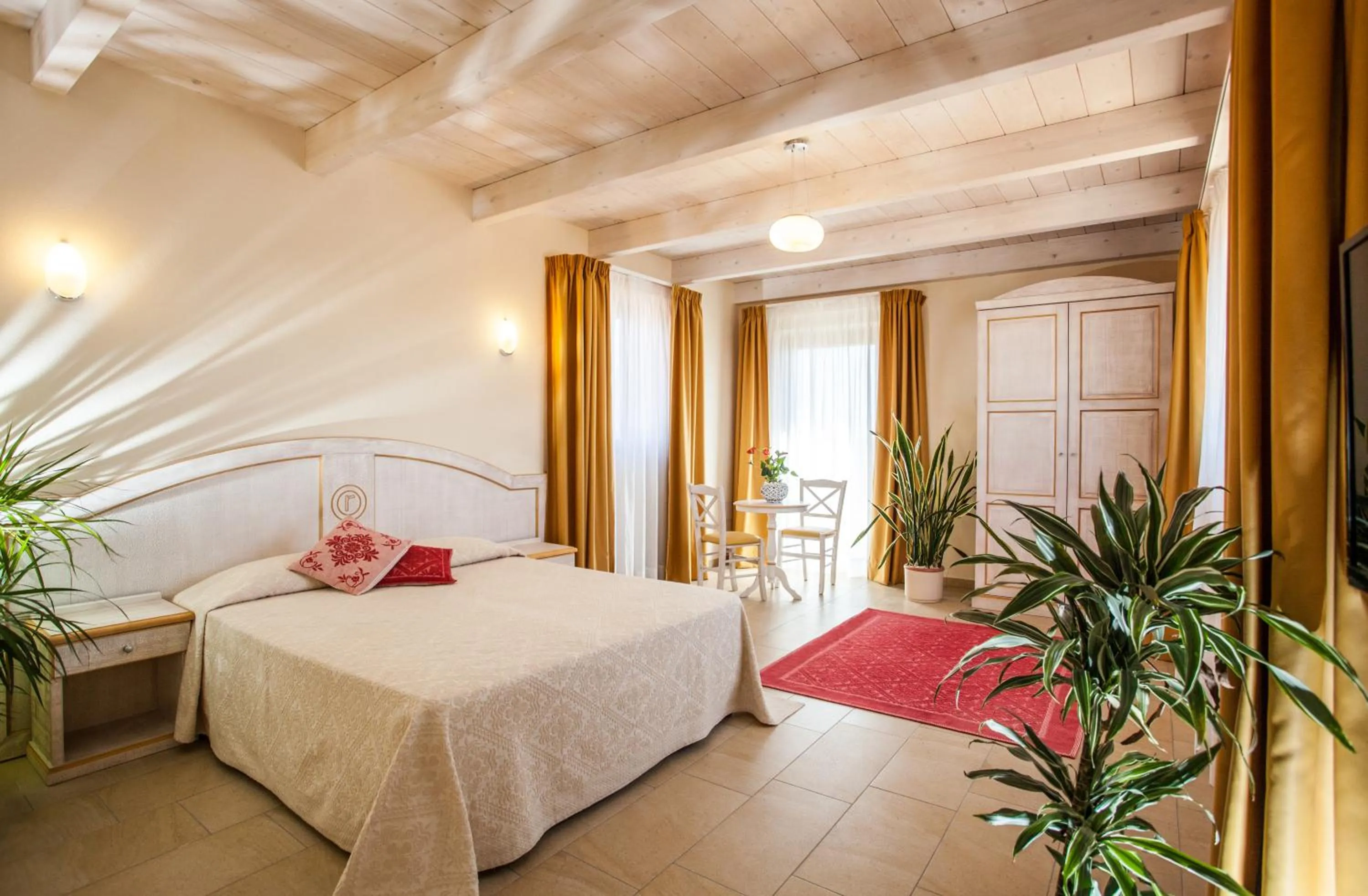 Day, Bed in Hotel Raffael PHG