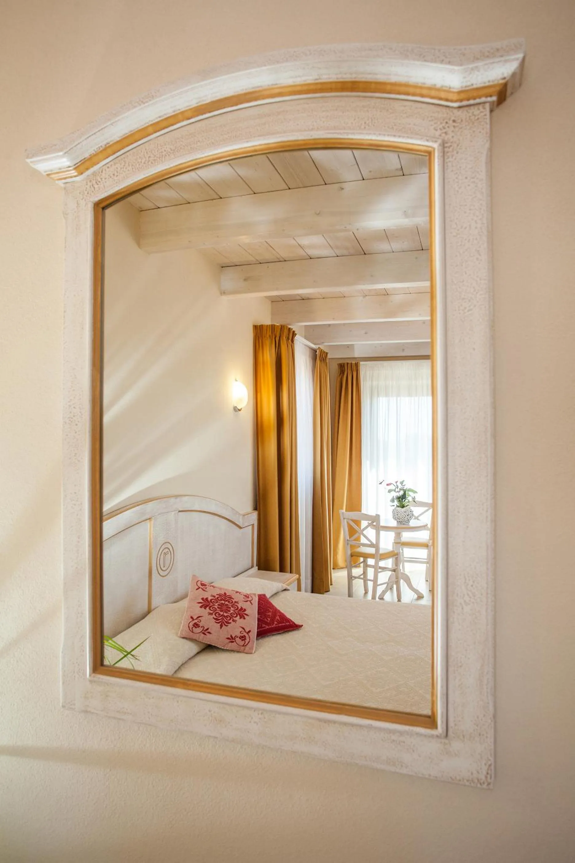 Decorative detail, Bed in Hotel Raffael PHG