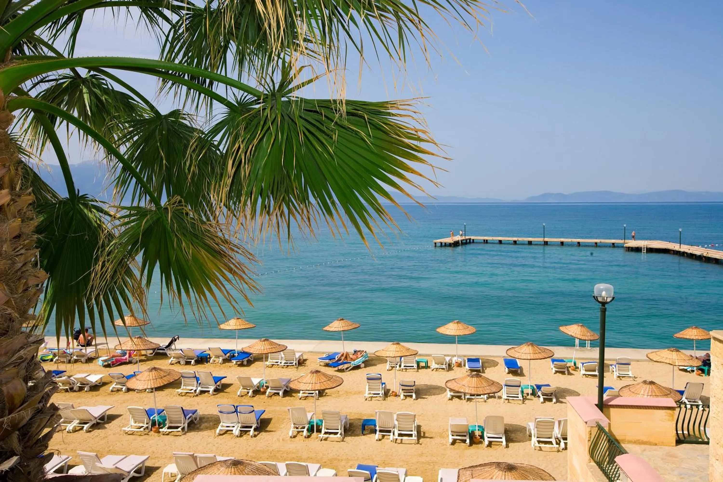 Day in Fantasia Deluxe Hotel