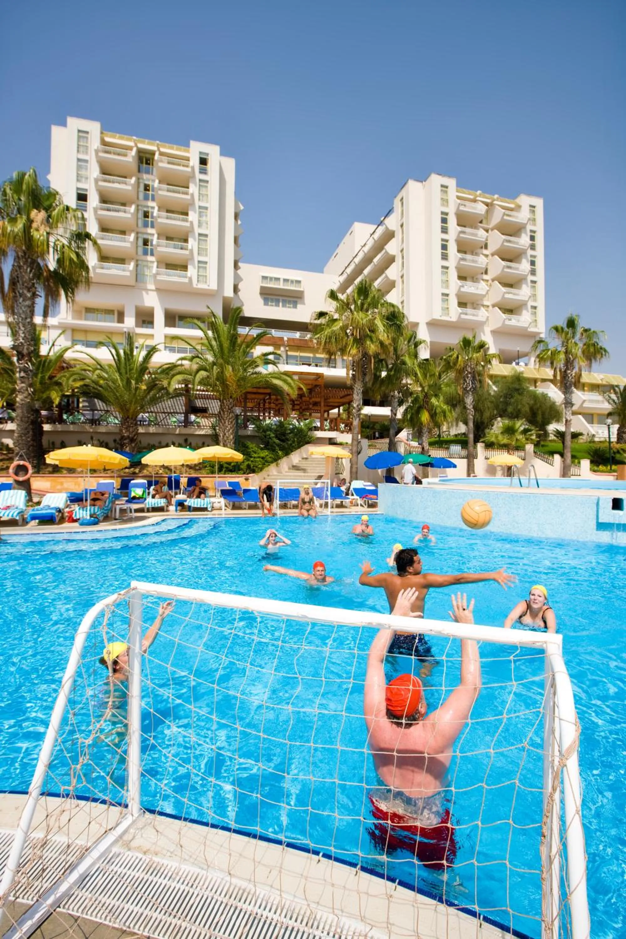 Day in Fantasia Deluxe Hotel