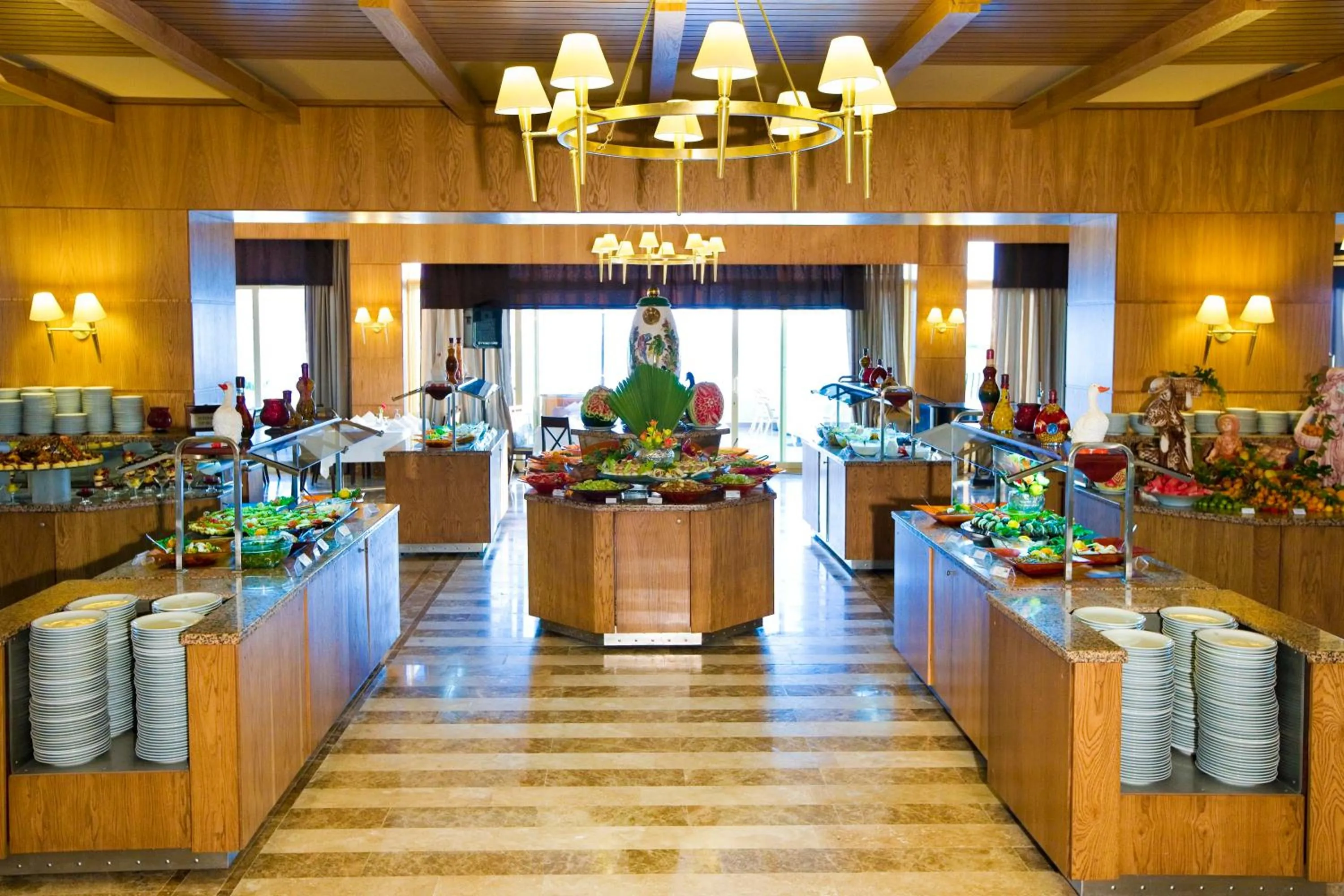 Day in Fantasia Deluxe Hotel