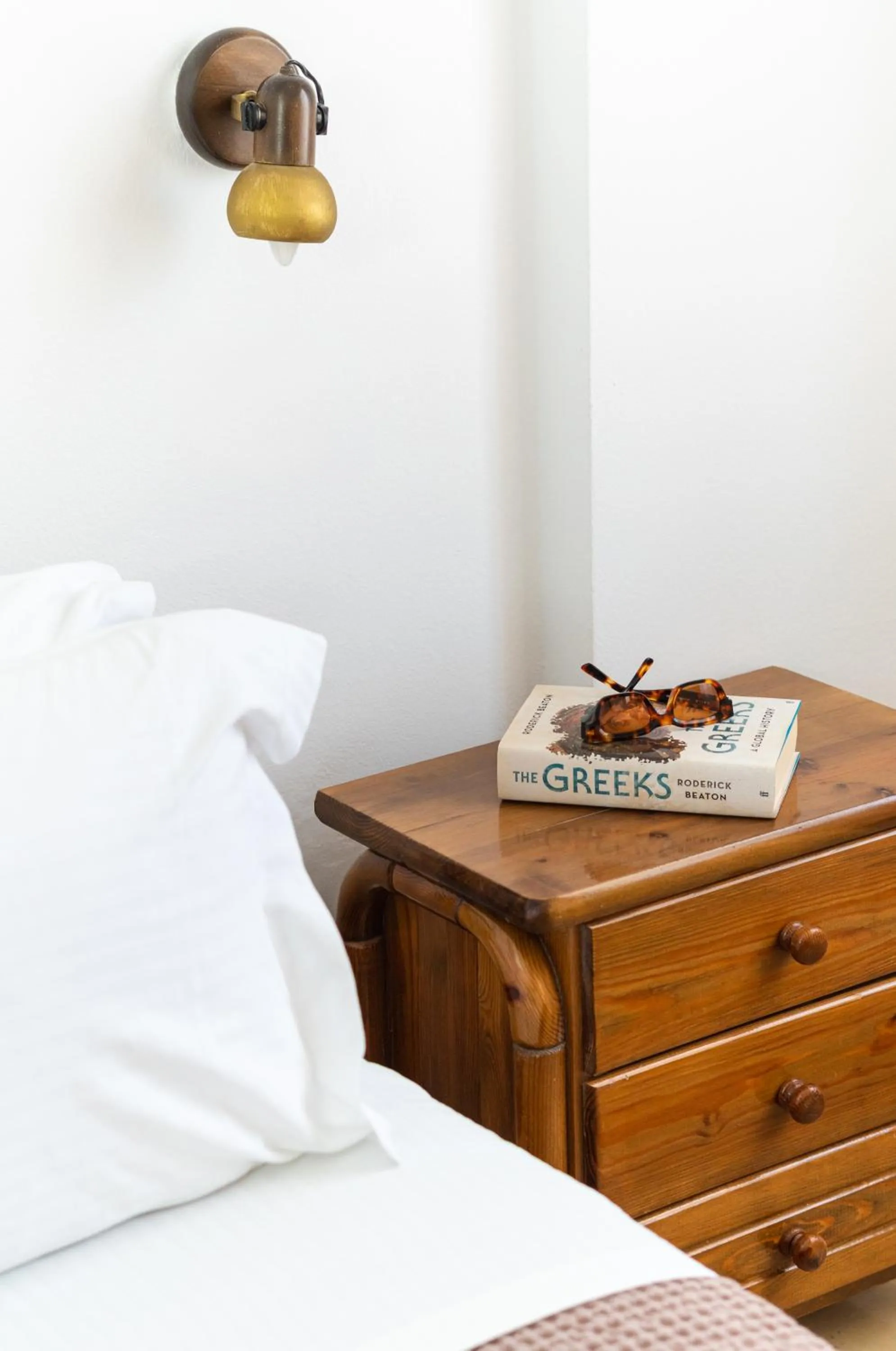 Bed in Sunrise Hotel