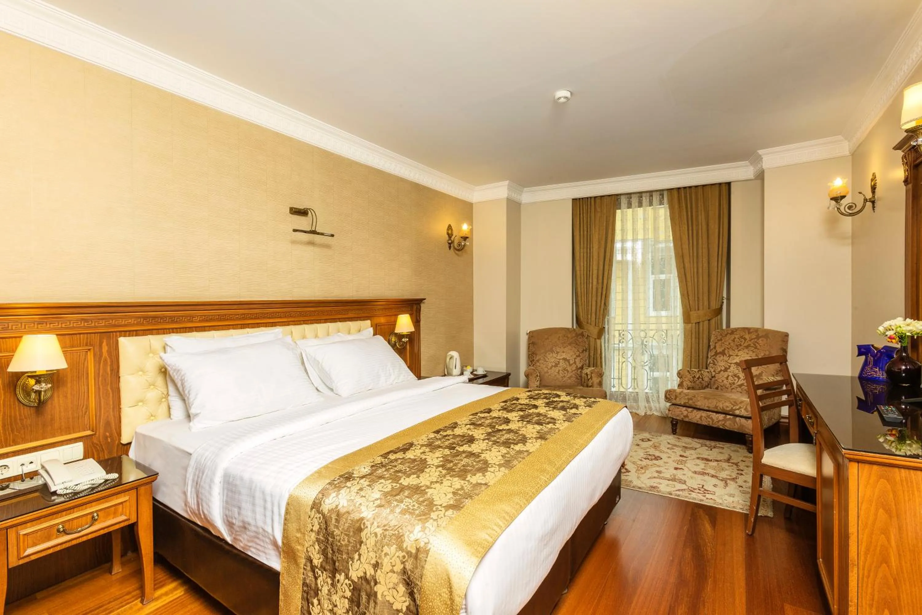 Photo of the whole room, Bed in Acra Hotel - Special Category