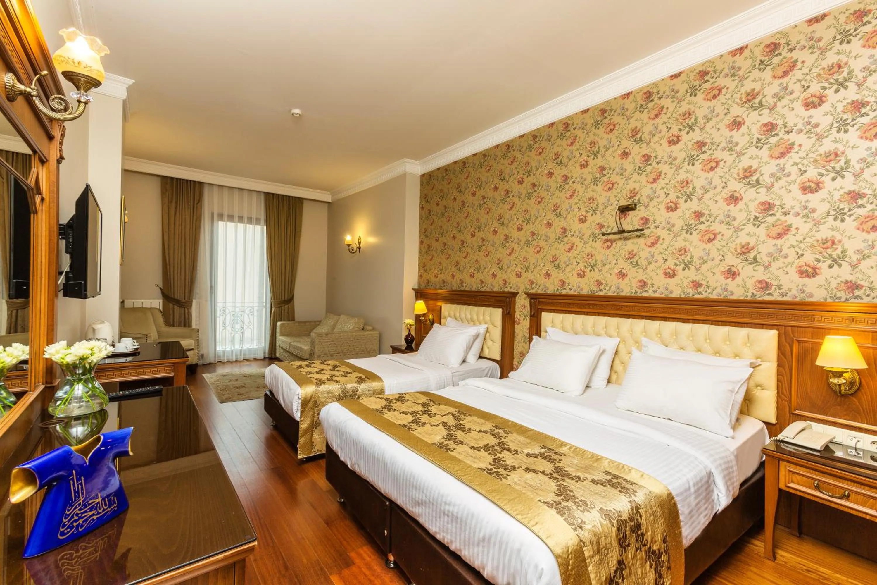 Photo of the whole room, Bed in Acra Hotel - Special Category