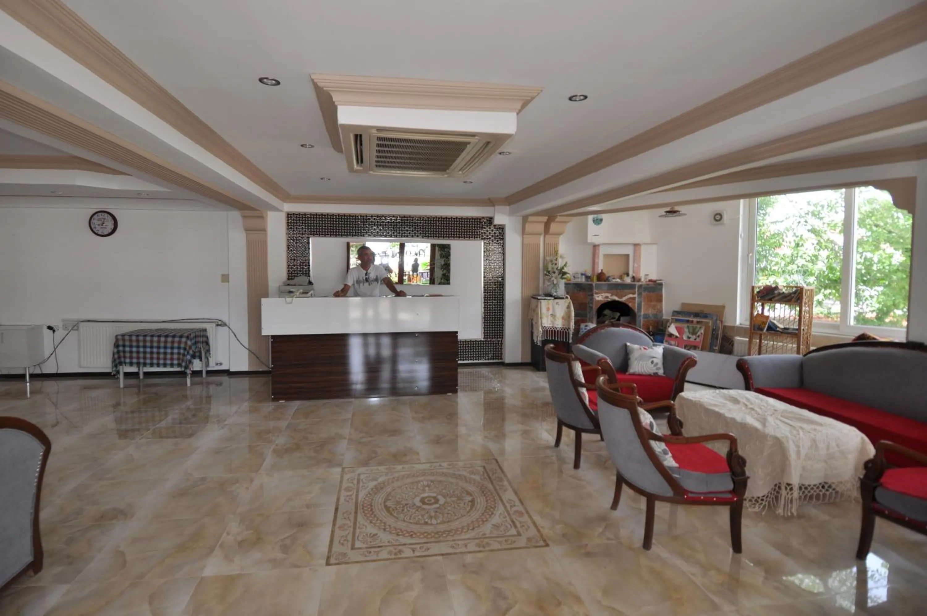 Lobby or reception in Ozbay Hotel