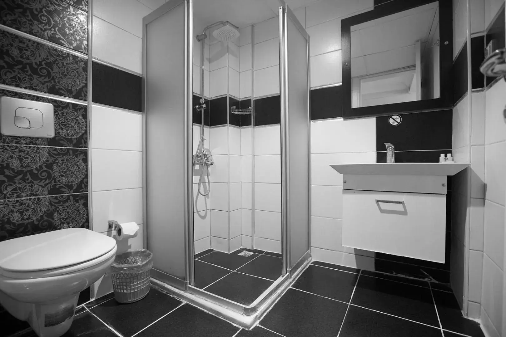 Deluxe Triple Room with Balcony in Ozbay Hotel Deluxe Triple Room with Balcony in Ozbay Hotel