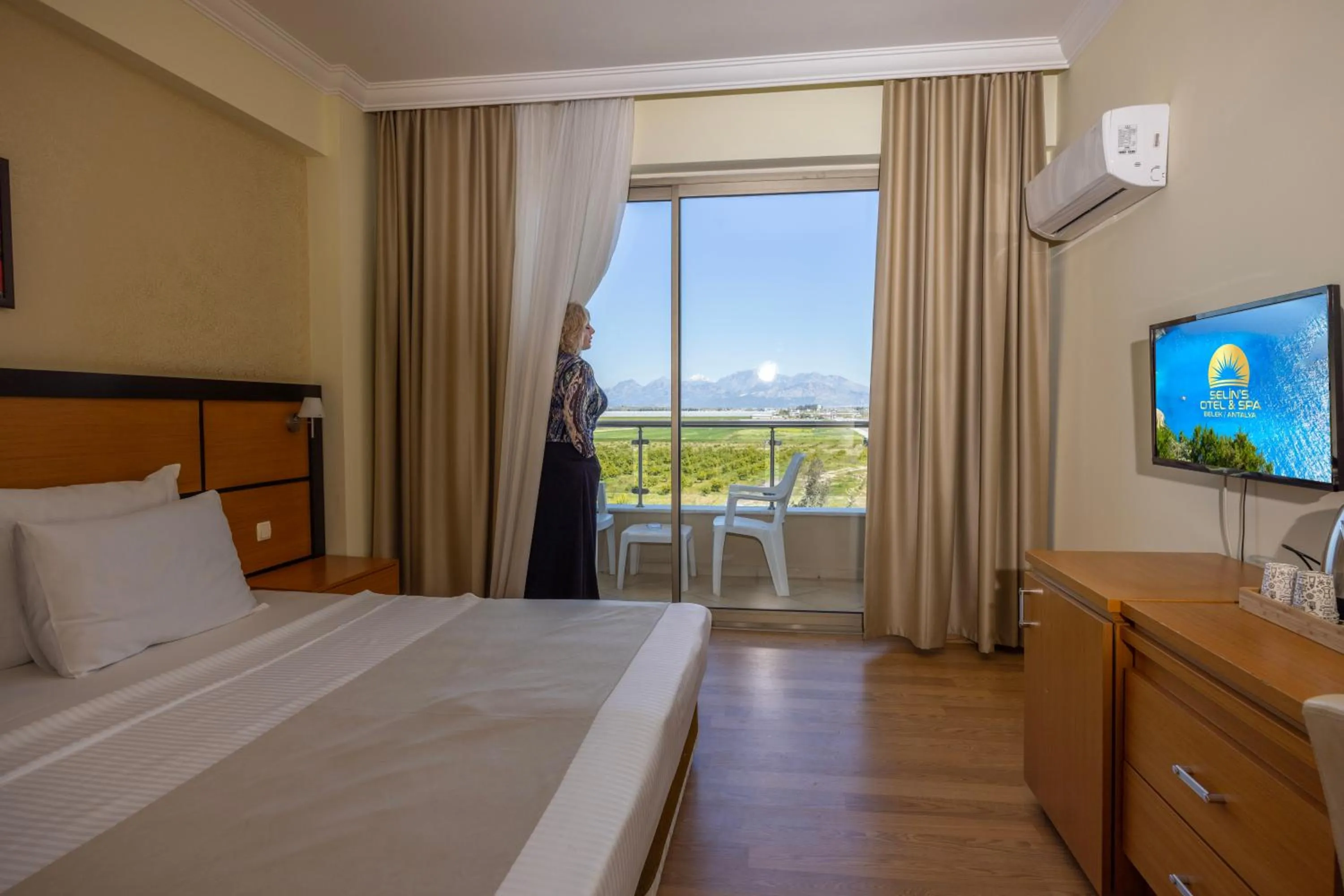 Photo of the whole room in selin otel spa belek