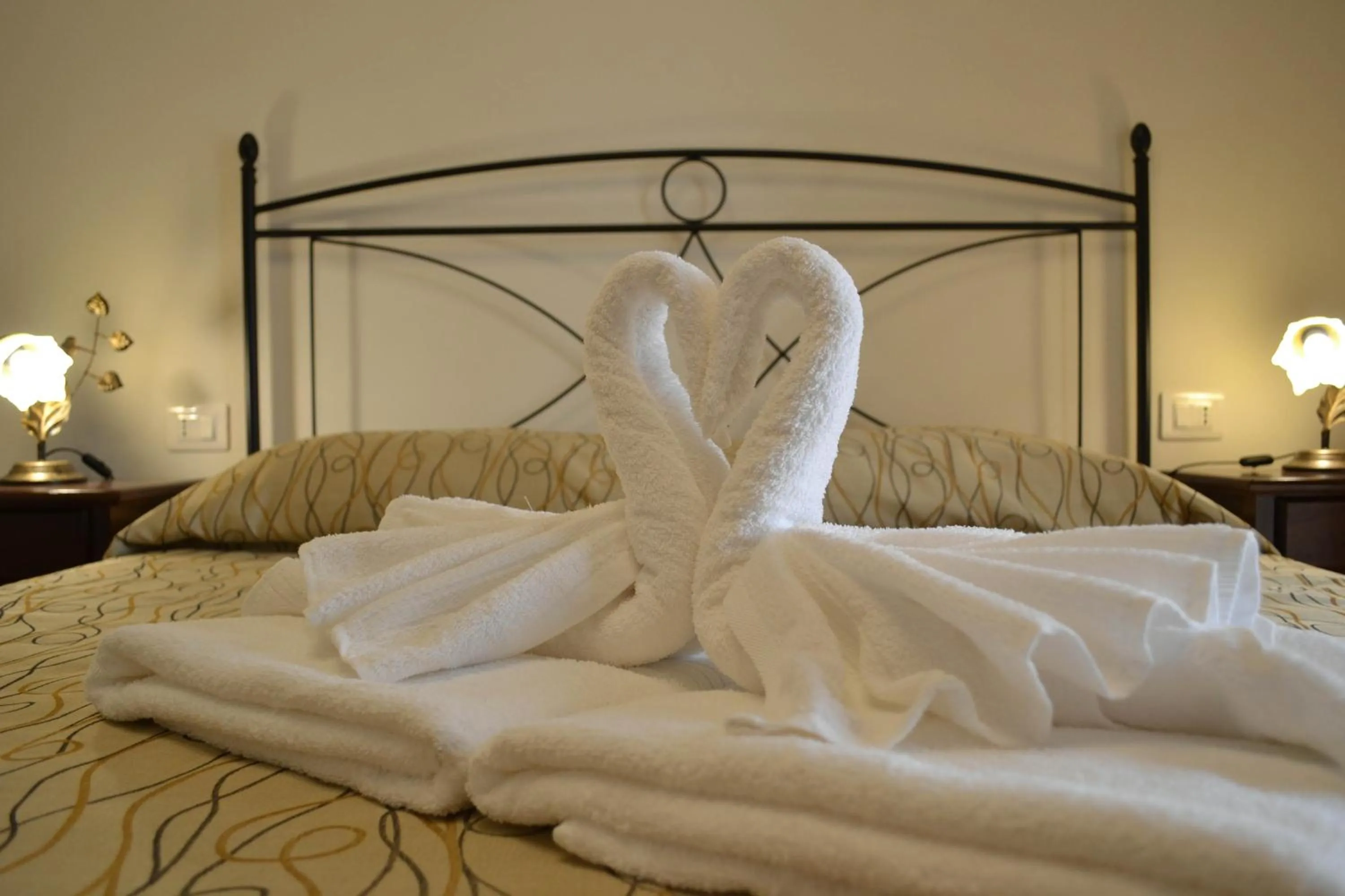 Decorative detail, Bed in B&B Castiglione