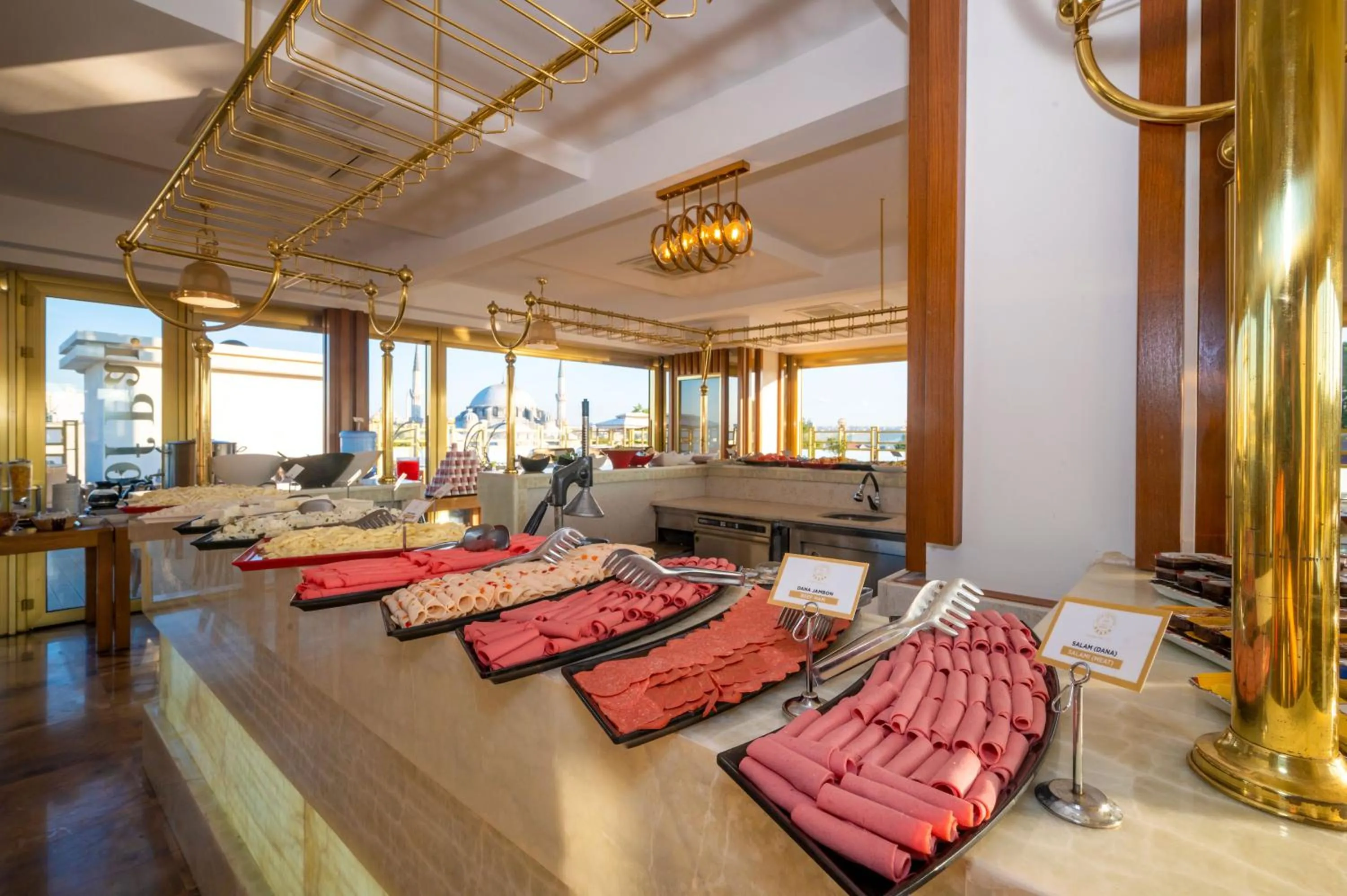 Restaurant/places to eat in Wyndham Istanbul Old City