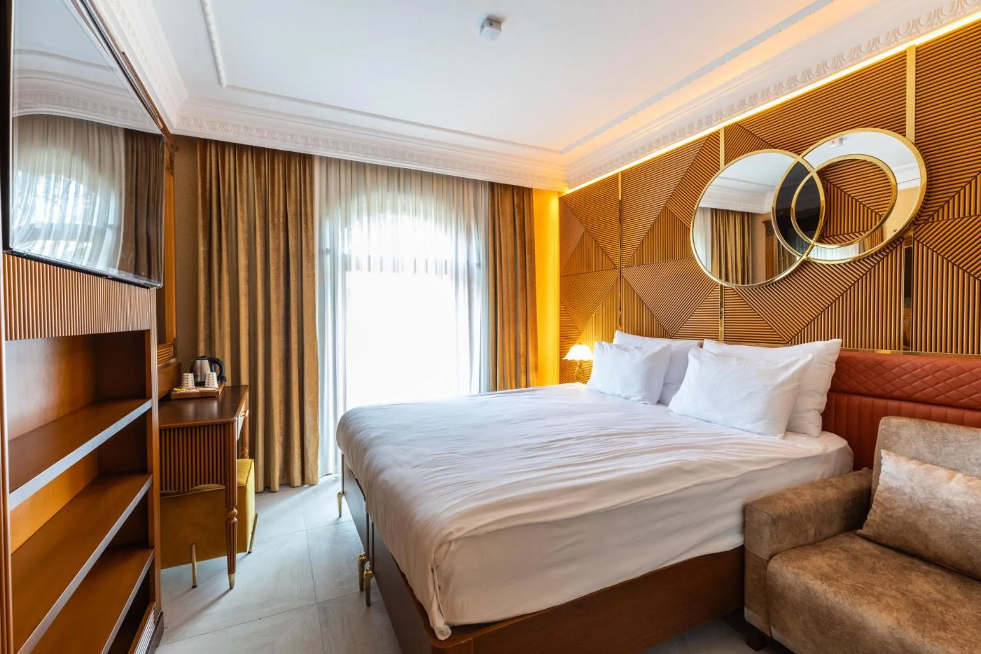 Bedroom, Bed in Wyndham Istanbul Old City