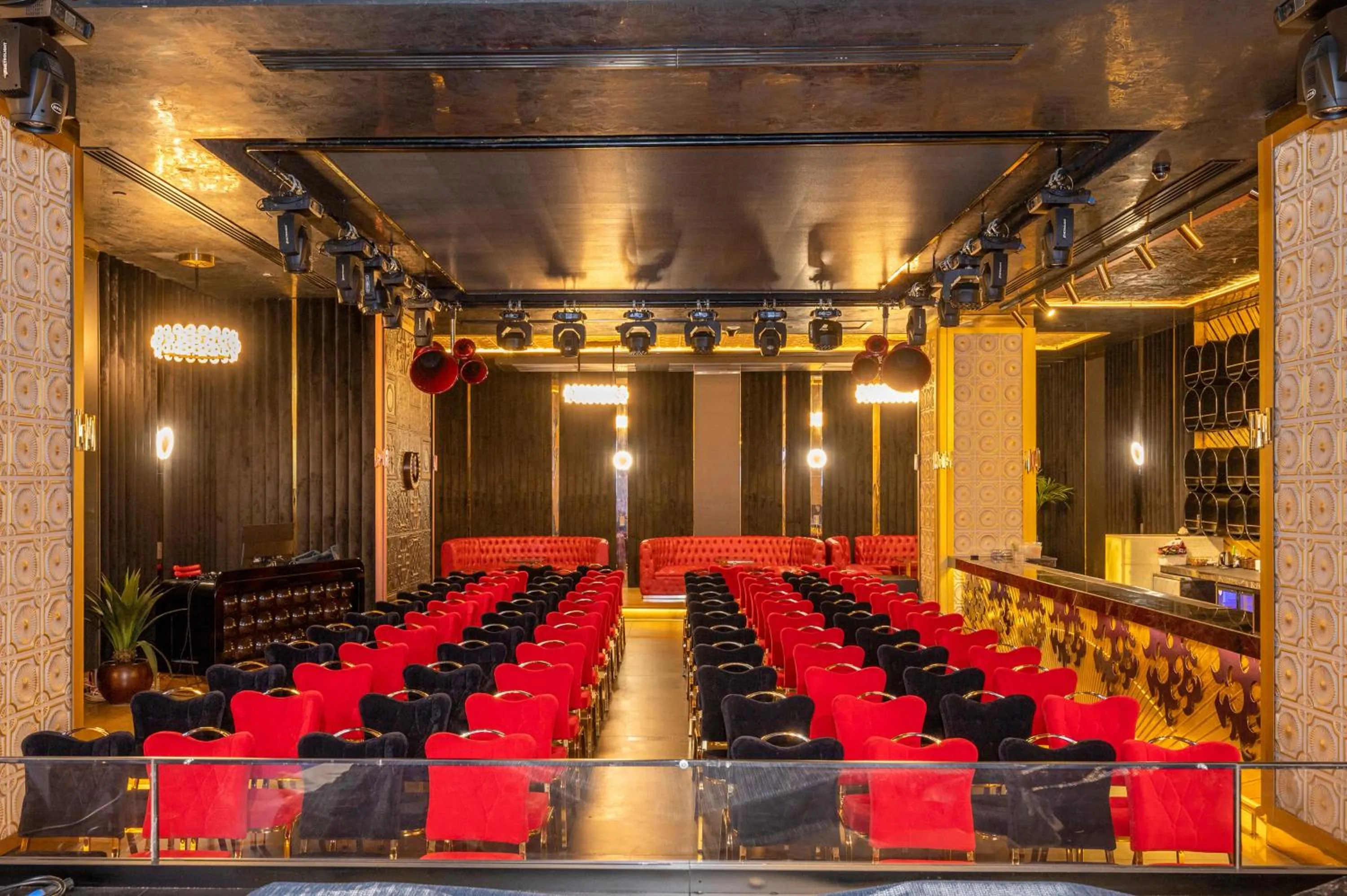 Seating area in Wyndham Istanbul Old City