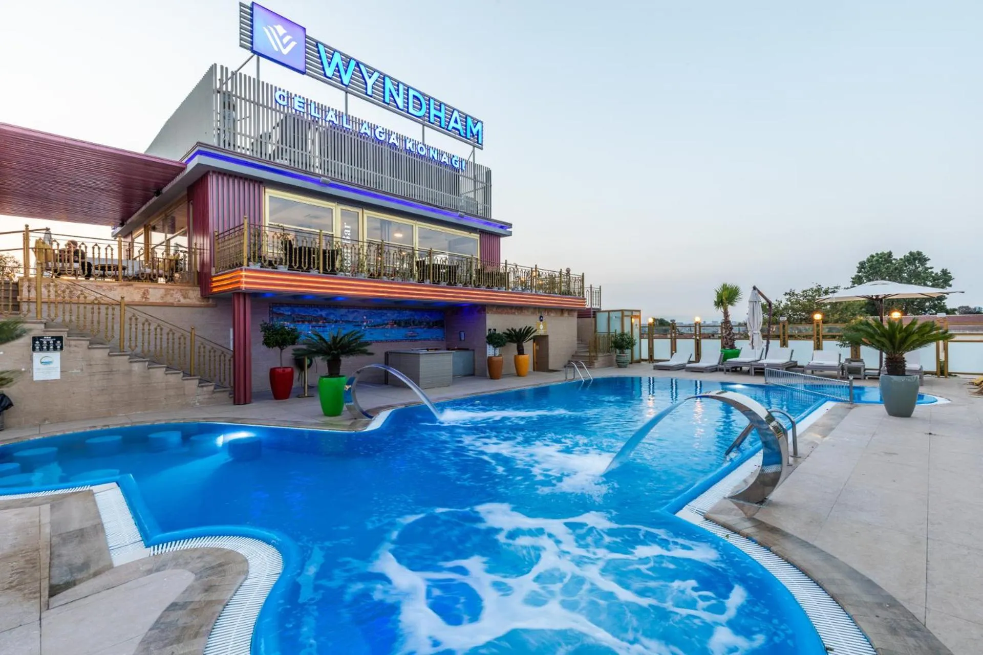 Property building in Wyndham Istanbul Old City