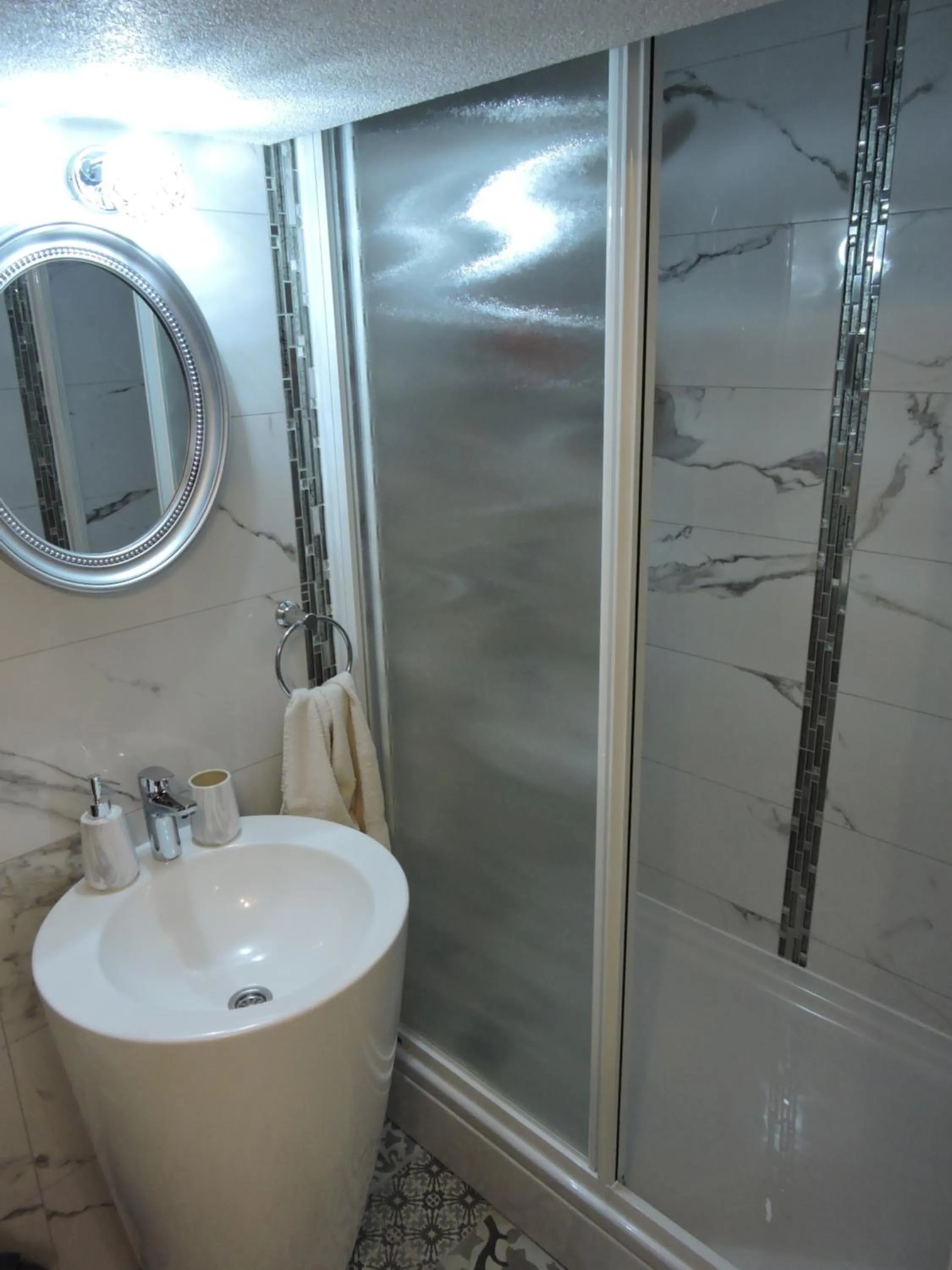 Bathroom in Apartments Perla
