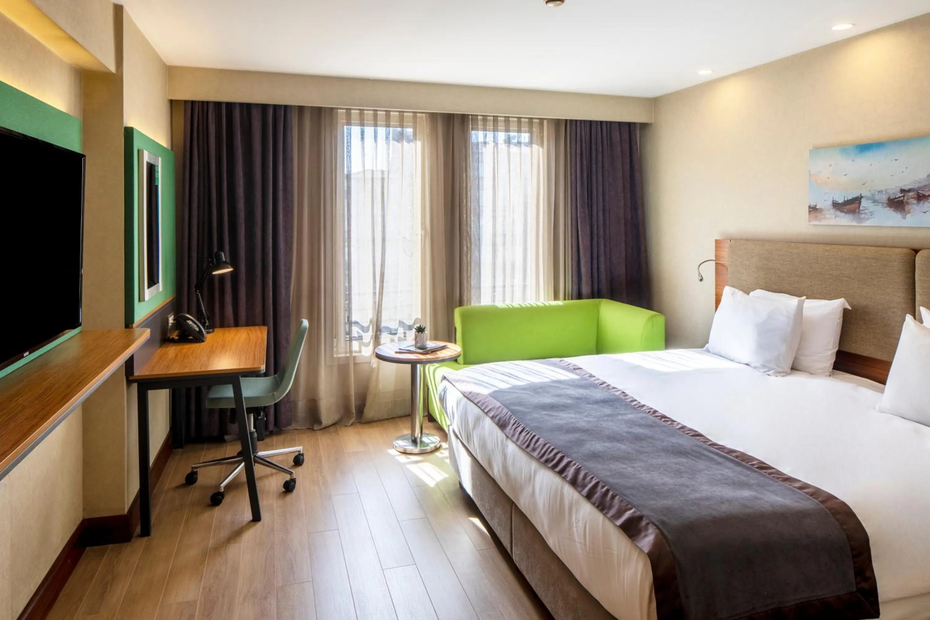 Bed in Holiday Inn Sisli by IHG