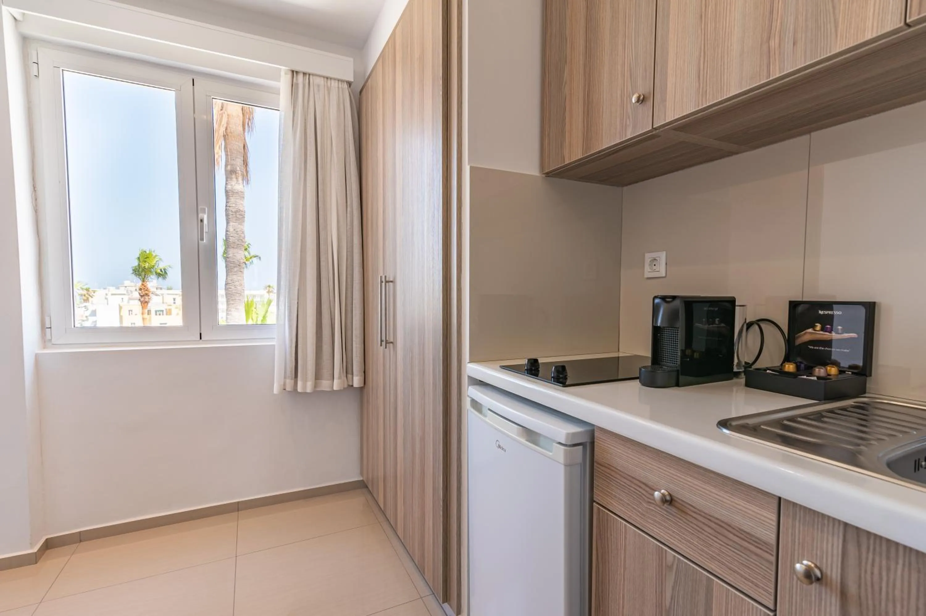 Kitchen or kitchenette in Orpheus Studios