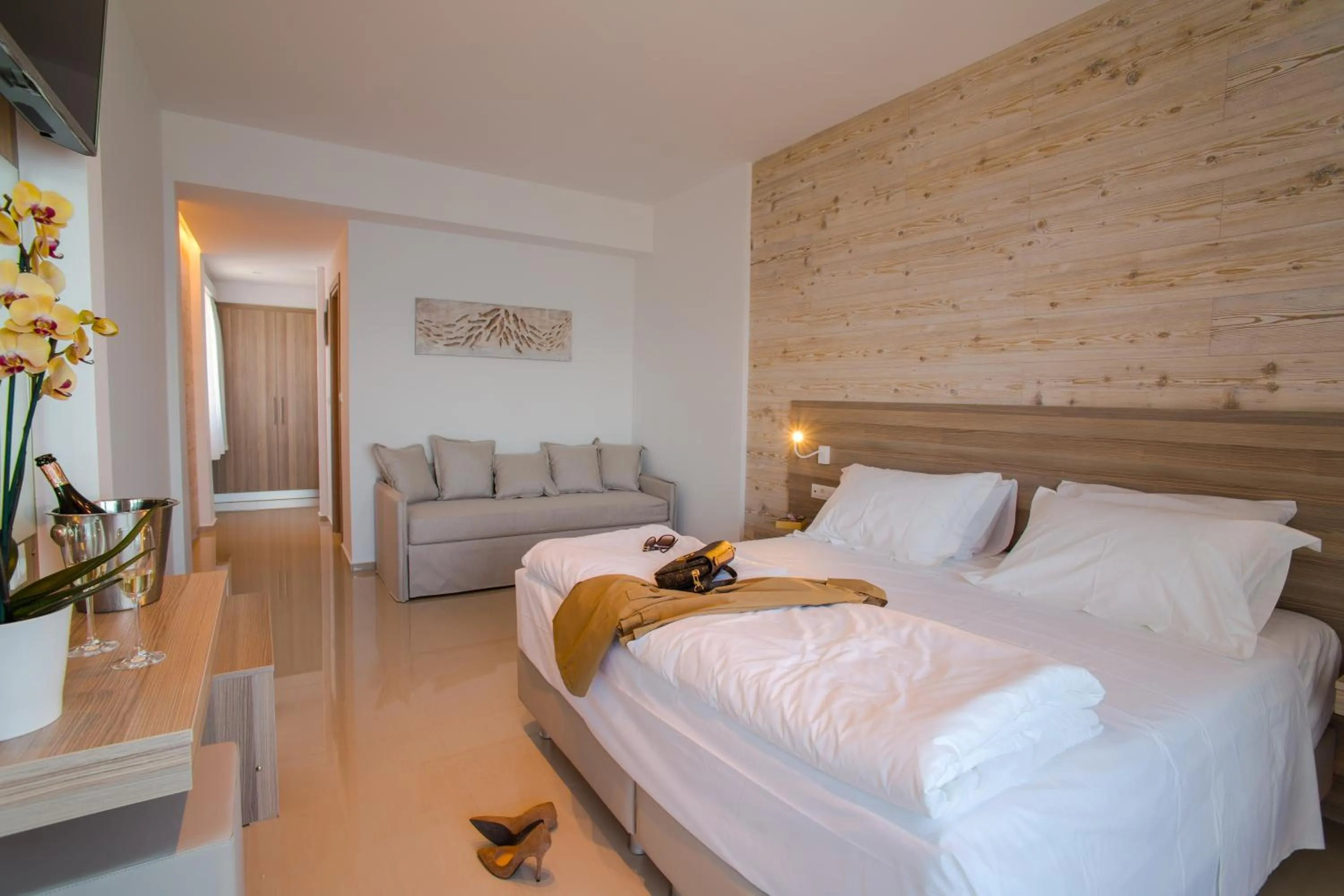 Balcony/Terrace, Bed in Orpheus Studios