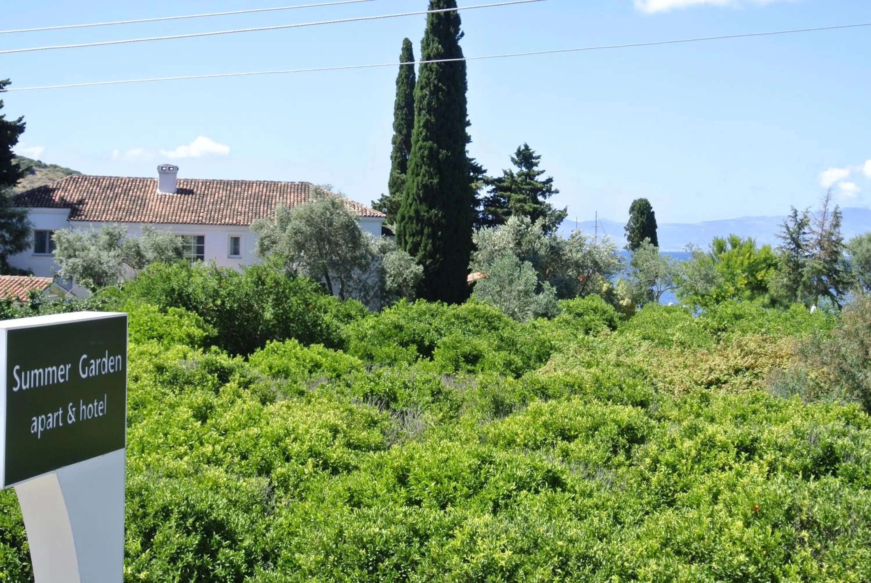Property building in Summer Garden Suites Beach Hotel