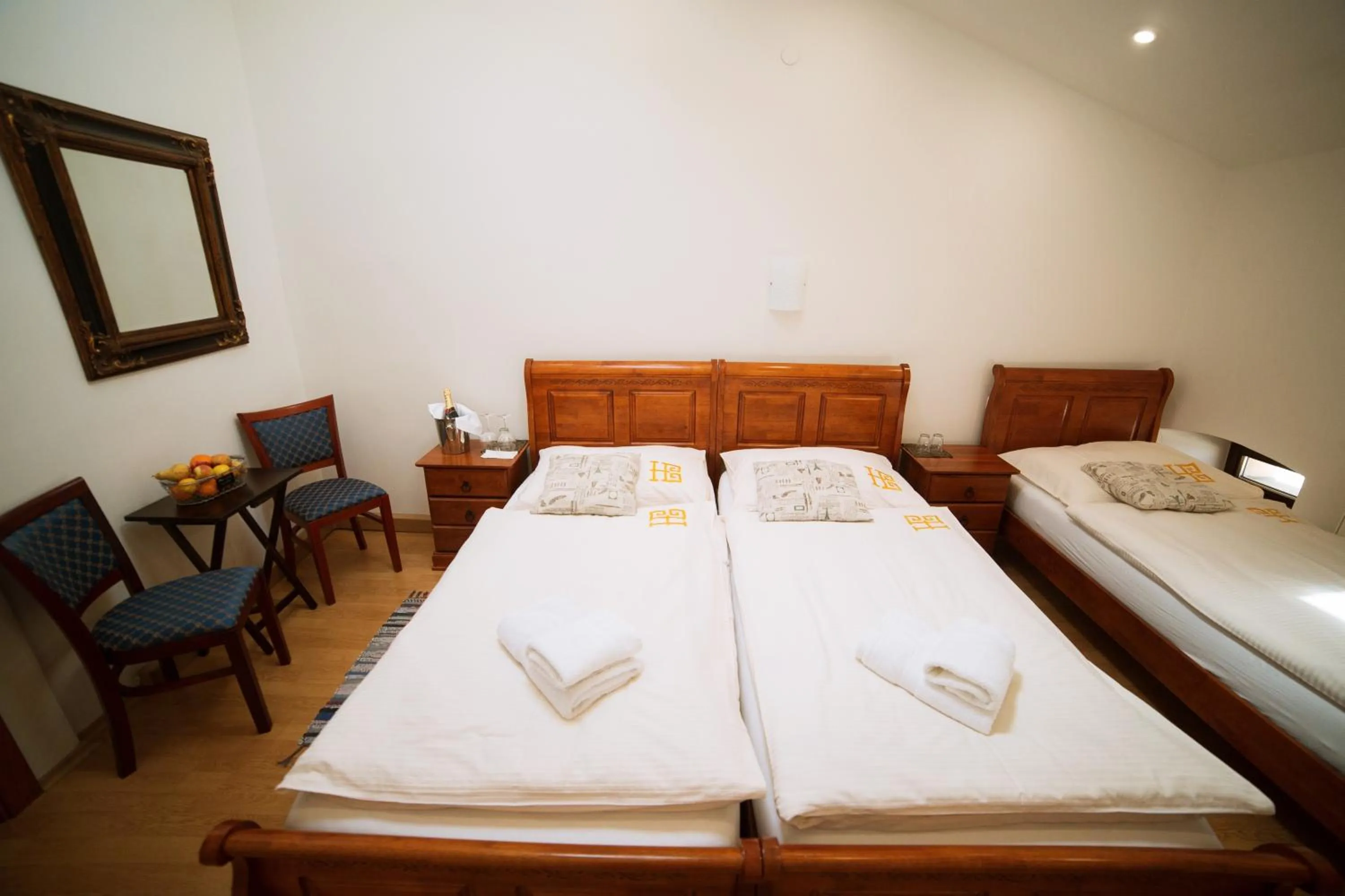 Bedroom, Bed in Hotel Bristol