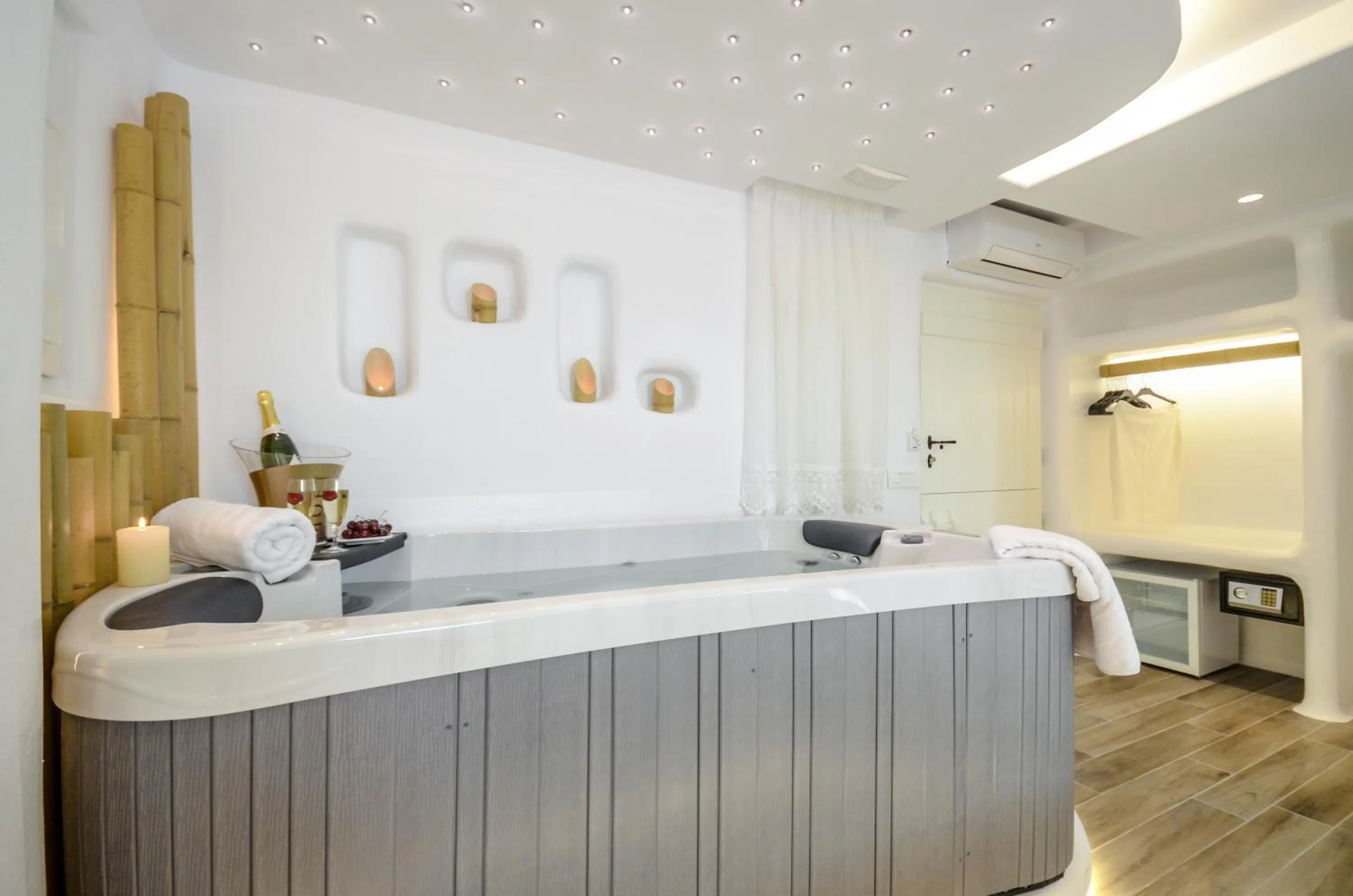 Naxos Island Escape Suites