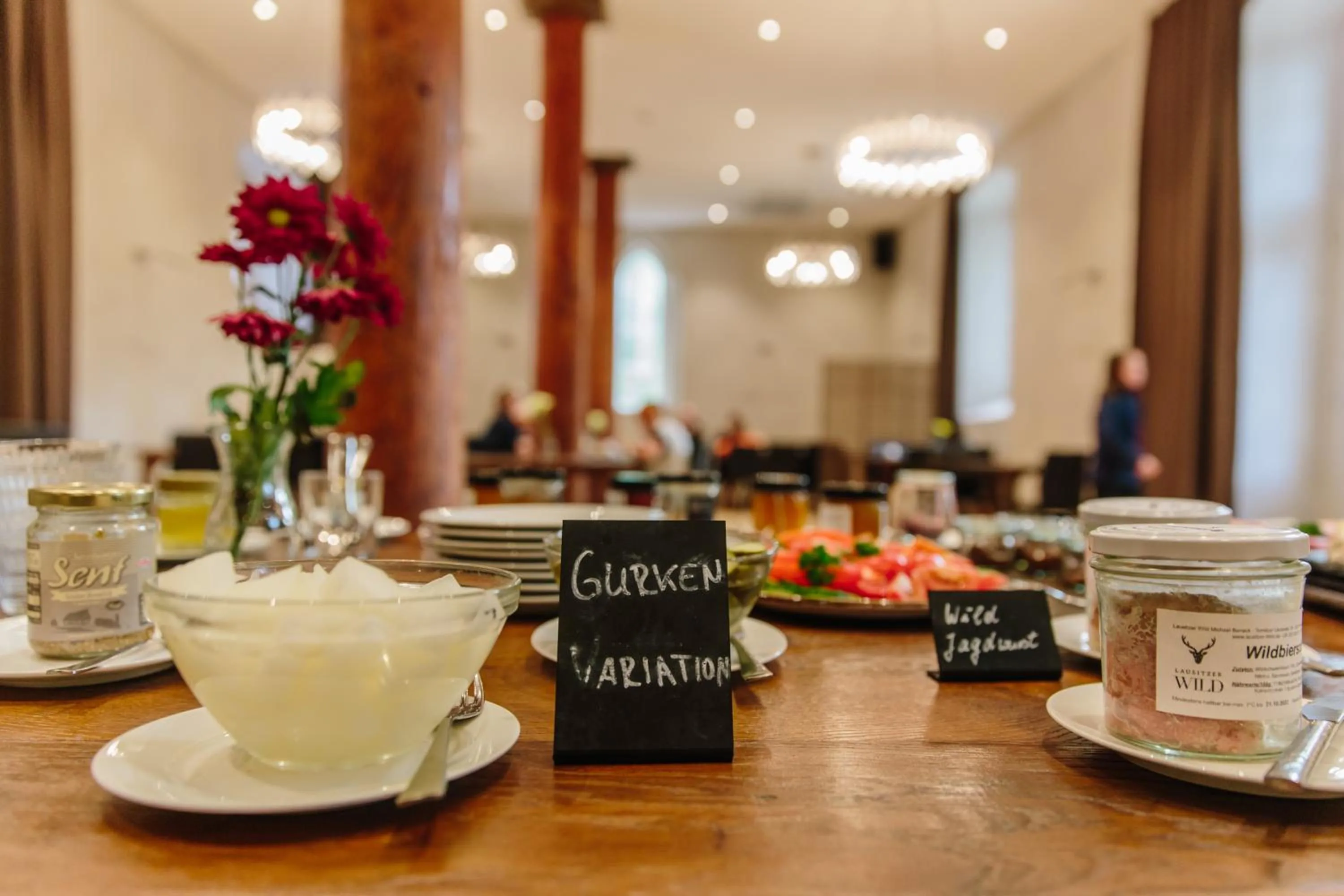 Restaurant/places to eat in Schloss Beuchow