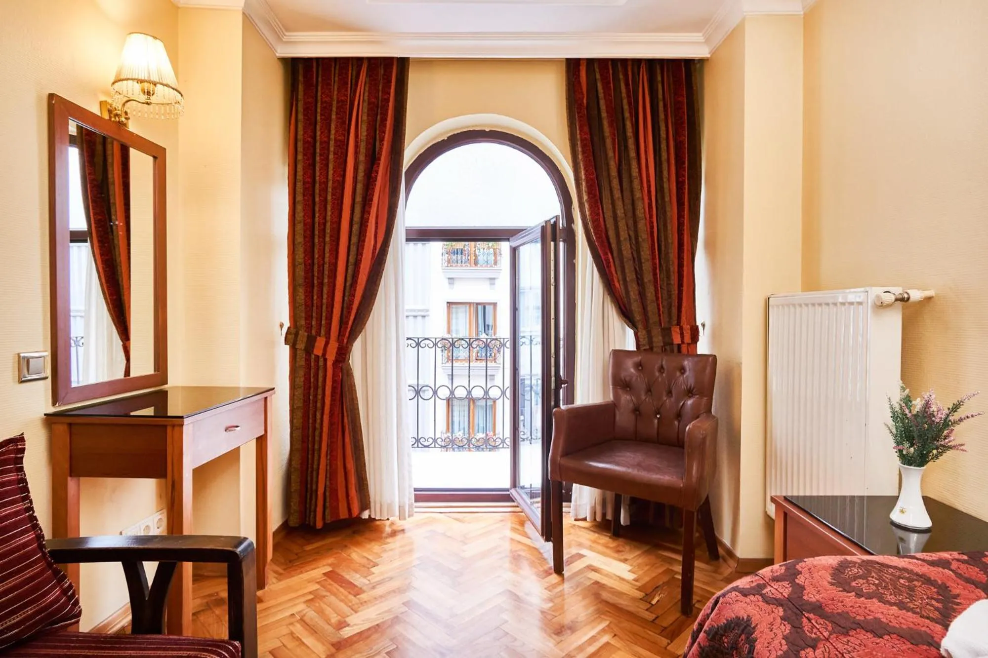 Seating area in Amber Hotel & Spa