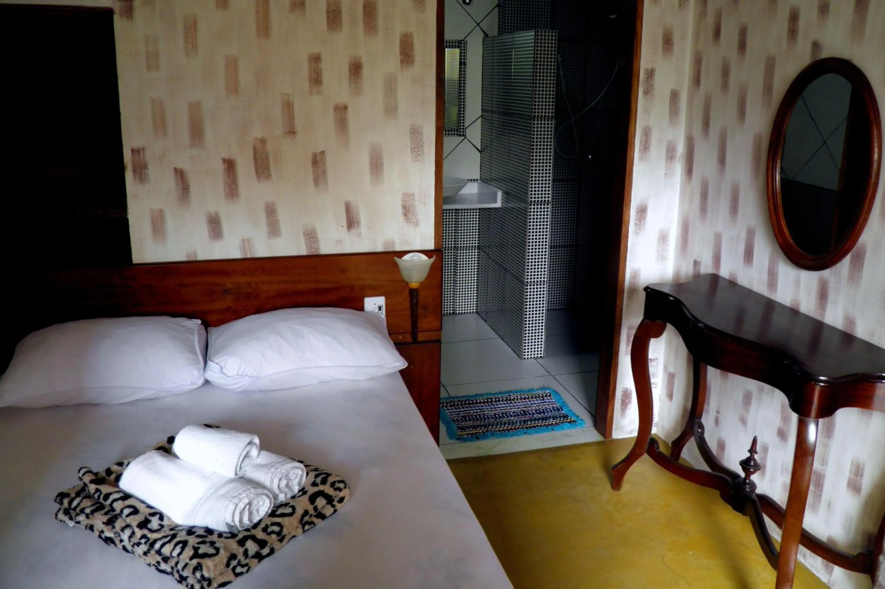 Double Room with Private Bathroom in Hostel Da Bruna - Botafogo