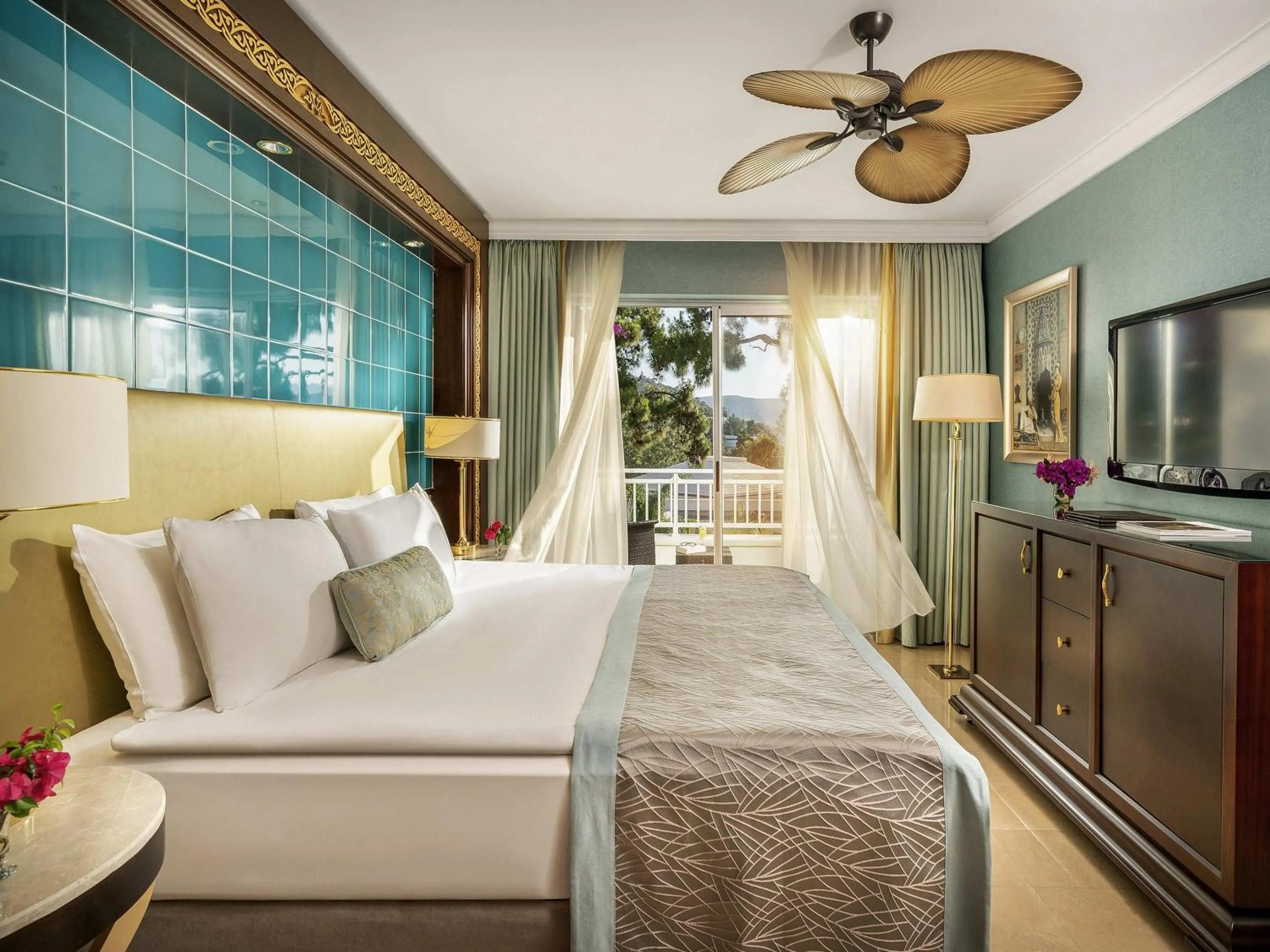 Bedroom, Bed in Rixos Premium Bodrum