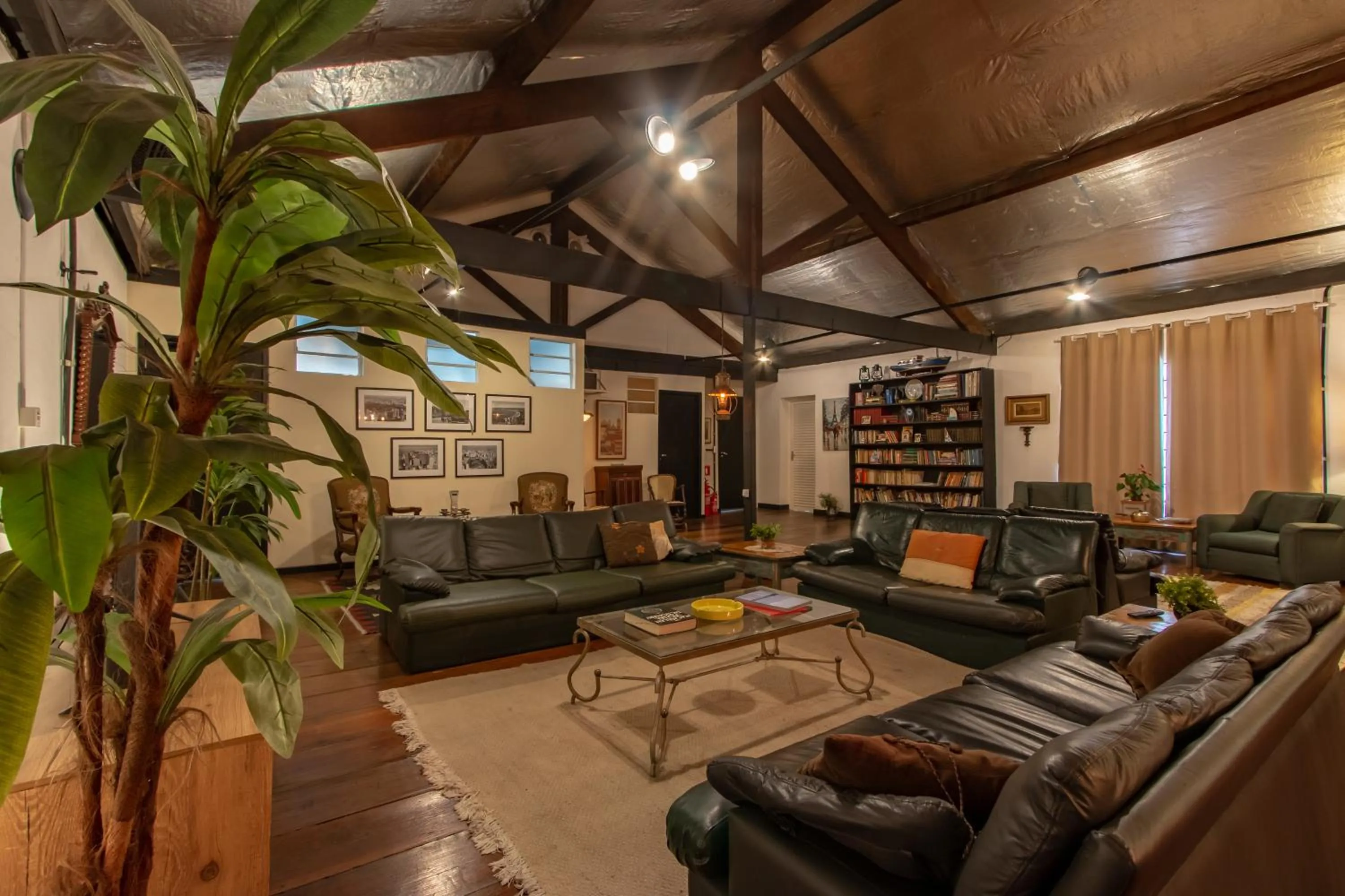 BH Studios Hotel Brás