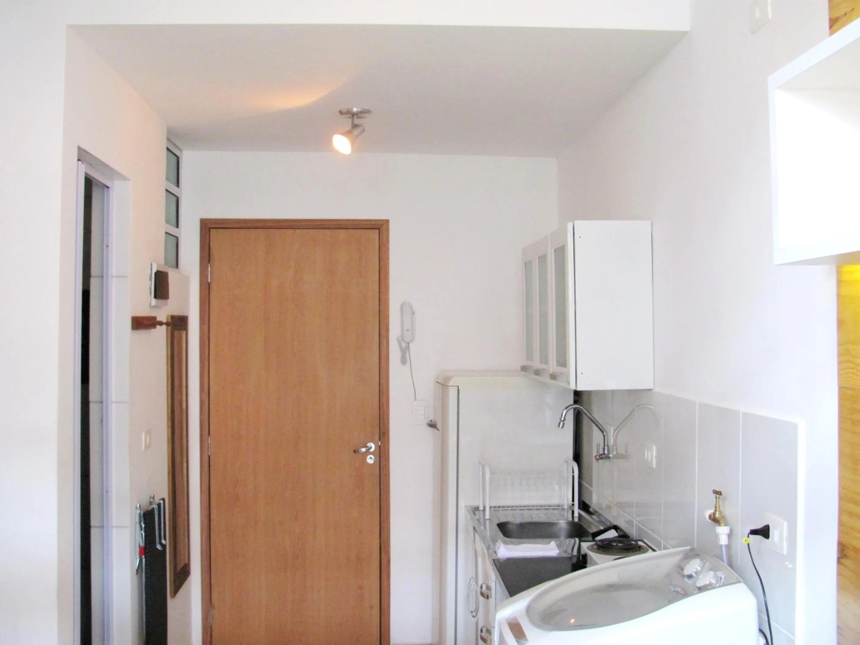 Kitchen or kitchenette in BH Studios Hotel Brás