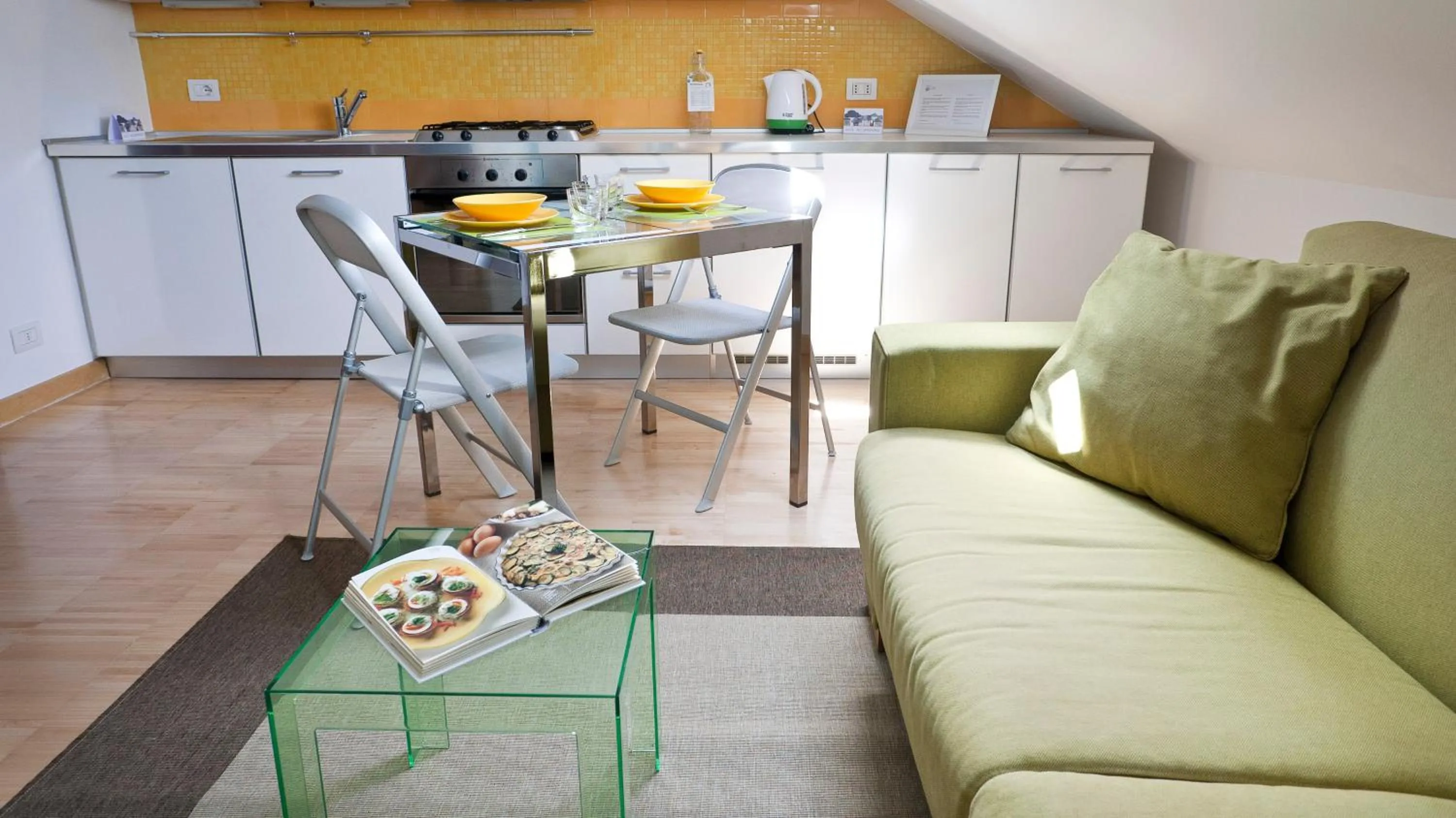 Photo of the whole room in Italianway Easy - Alessi 10