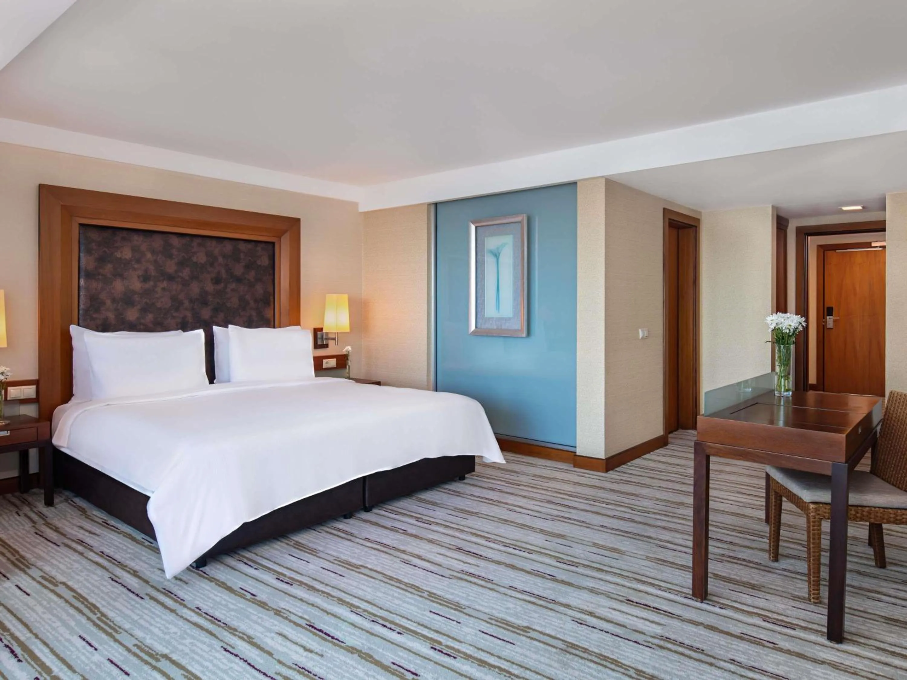 Bedroom, Bed in Rixos Sungate - The Land of Legends Access