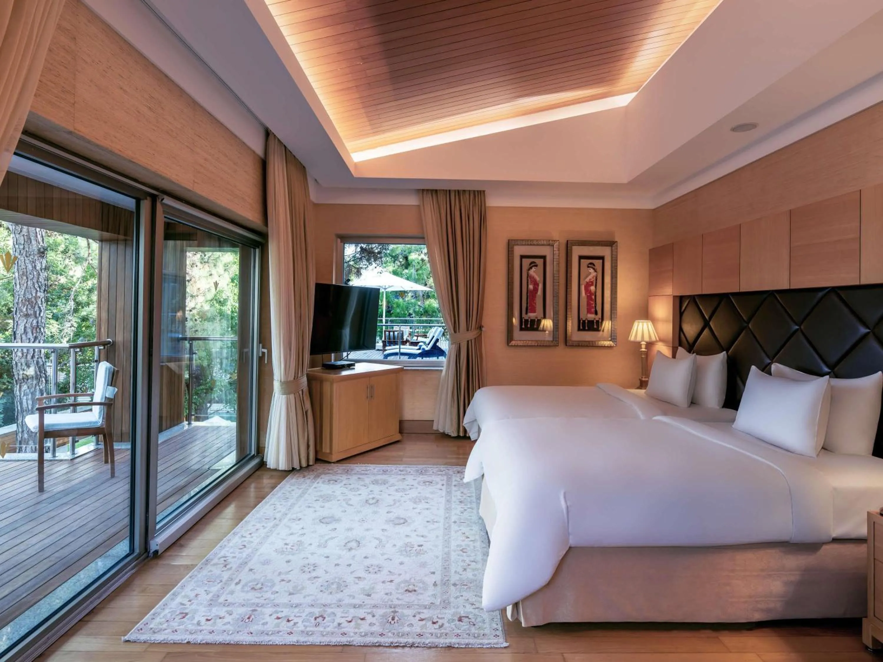 Bedroom, Bed in Rixos Sungate - The Land of Legends Access