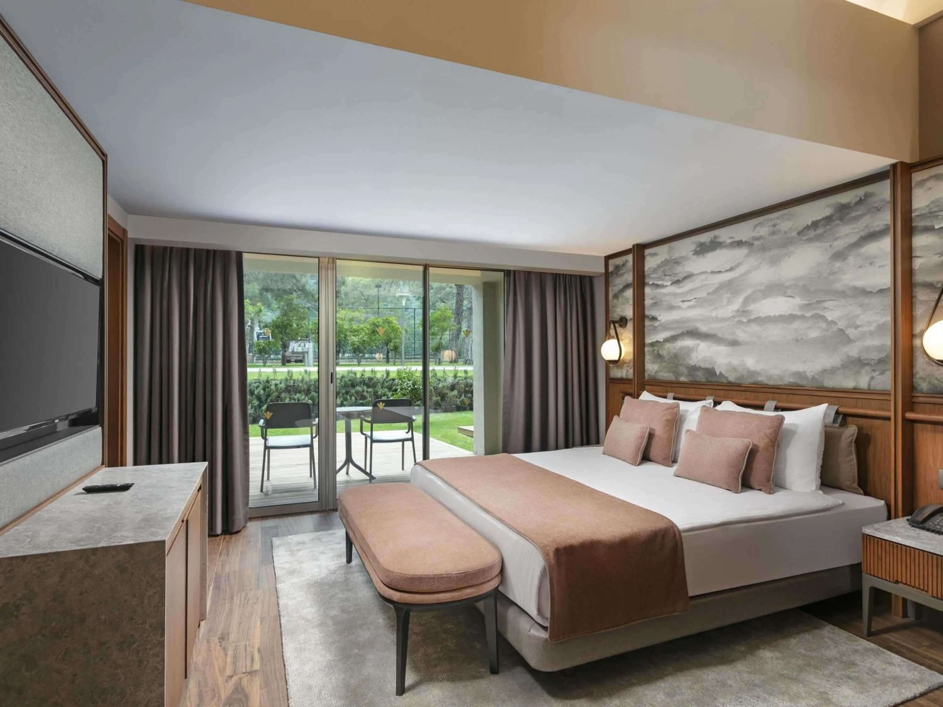 Bedroom, Bed in Rixos Sungate - The Land of Legends Access