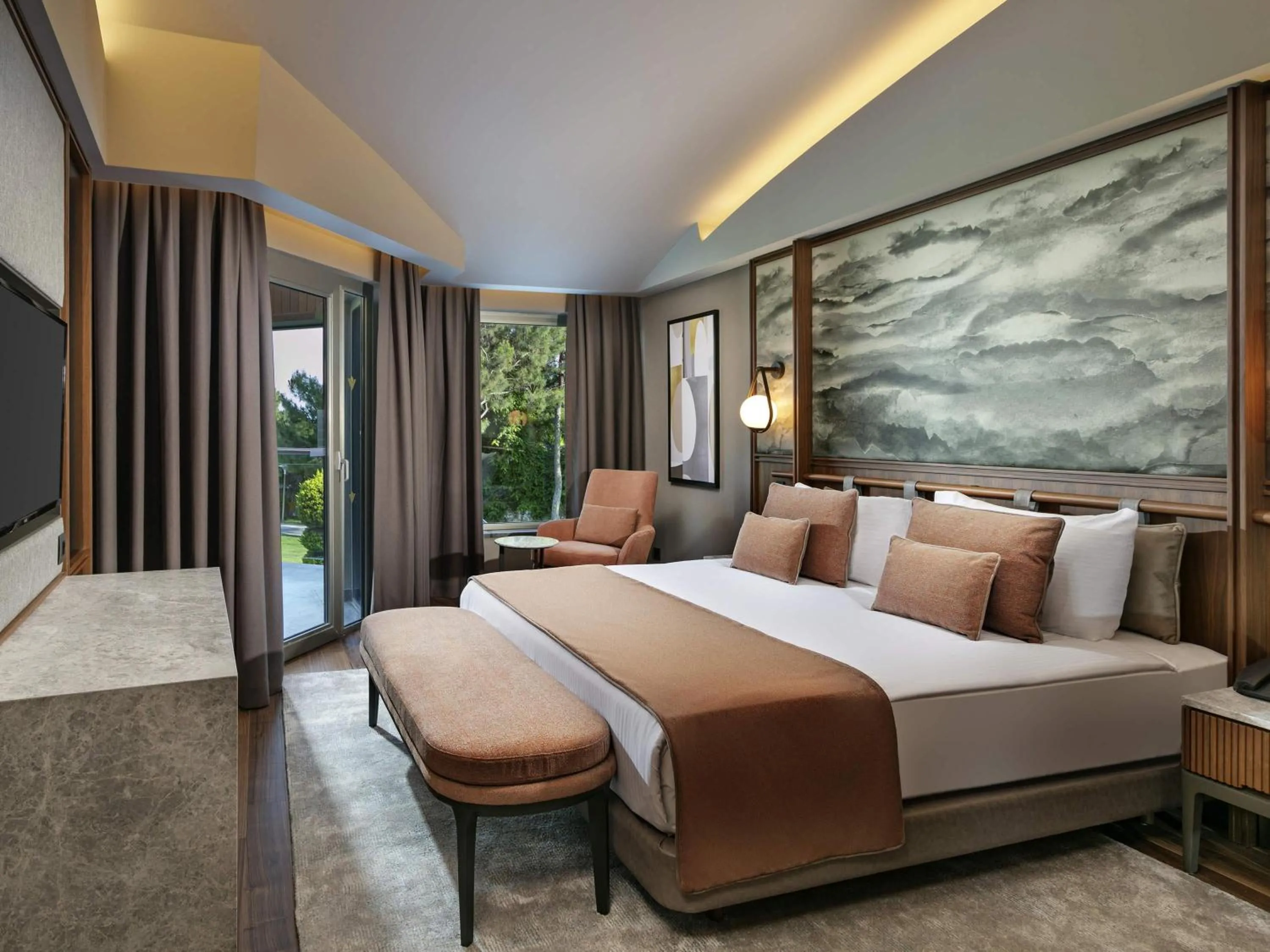 Bedroom, Bed in Rixos Sungate - The Land of Legends Access