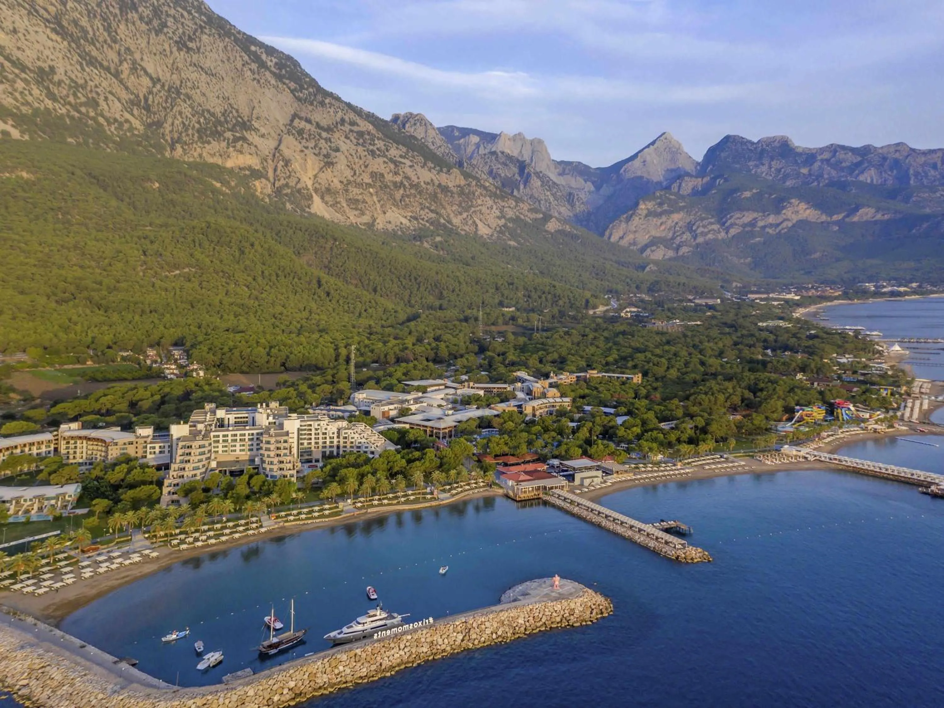 Property building in Rixos Sungate - The Land of Legends Access