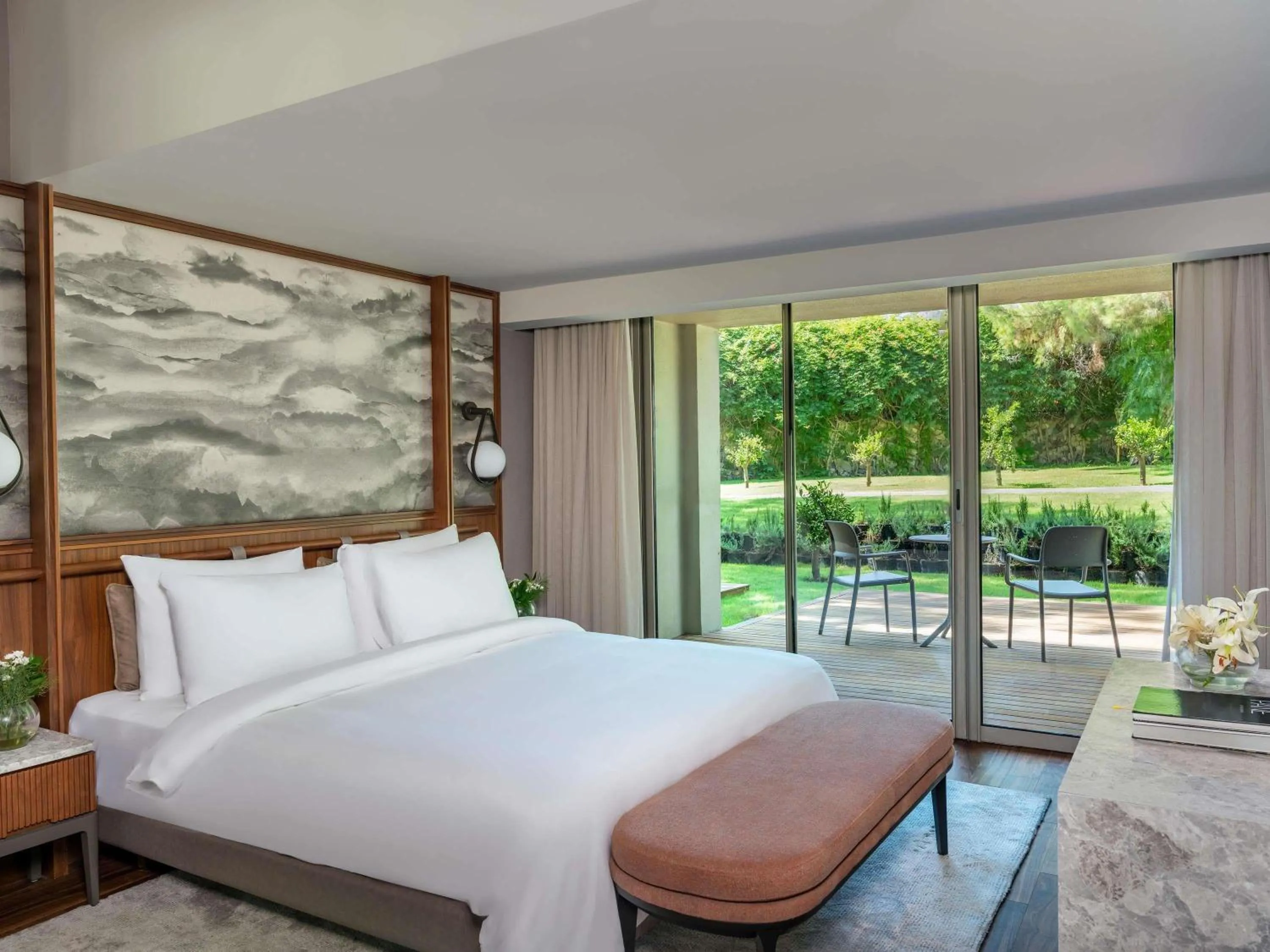 Bedroom, Bed in Rixos Sungate - The Land of Legends Access