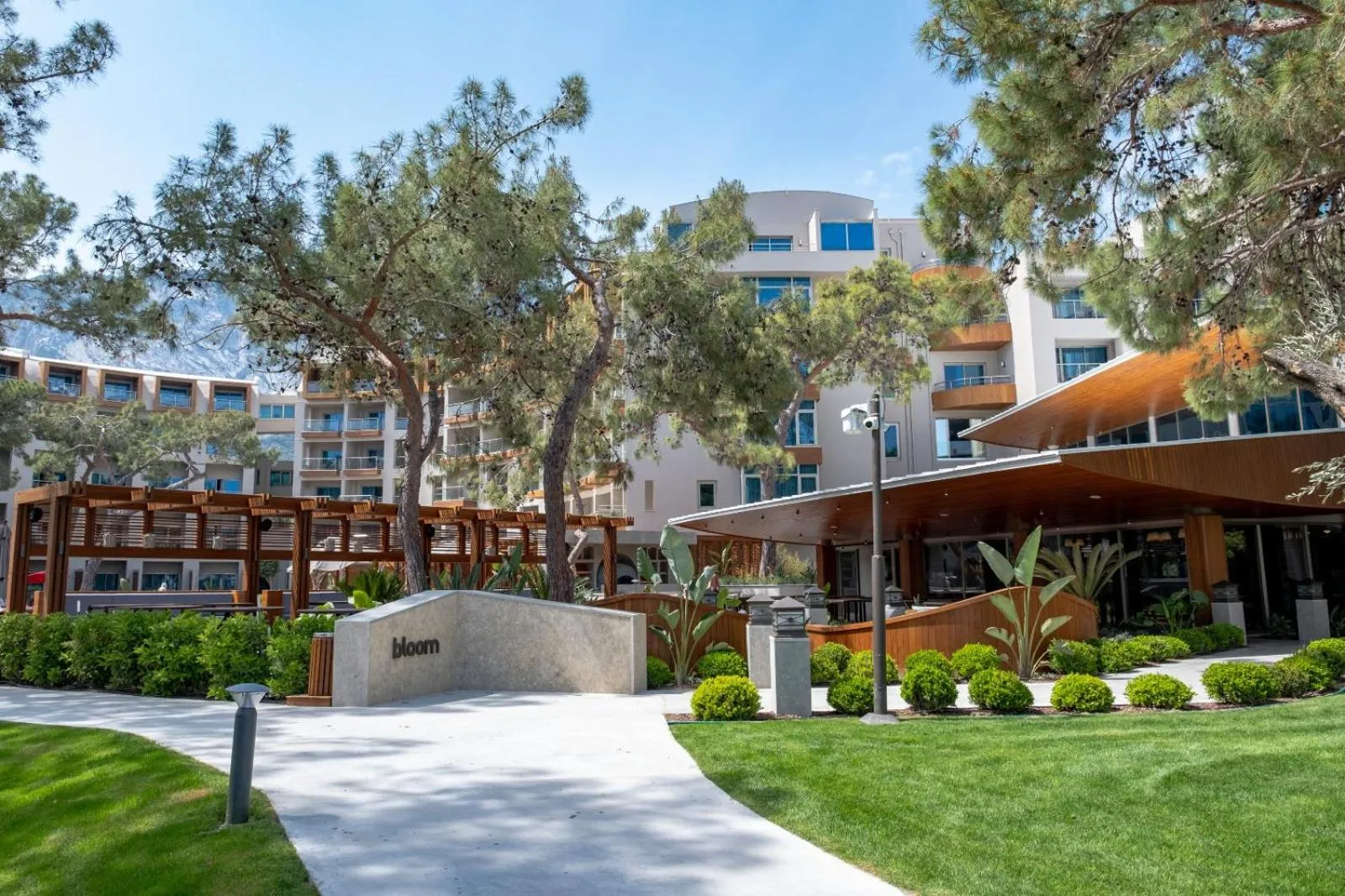 Restaurant/places to eat in Rixos Sungate - The Land of Legends Access