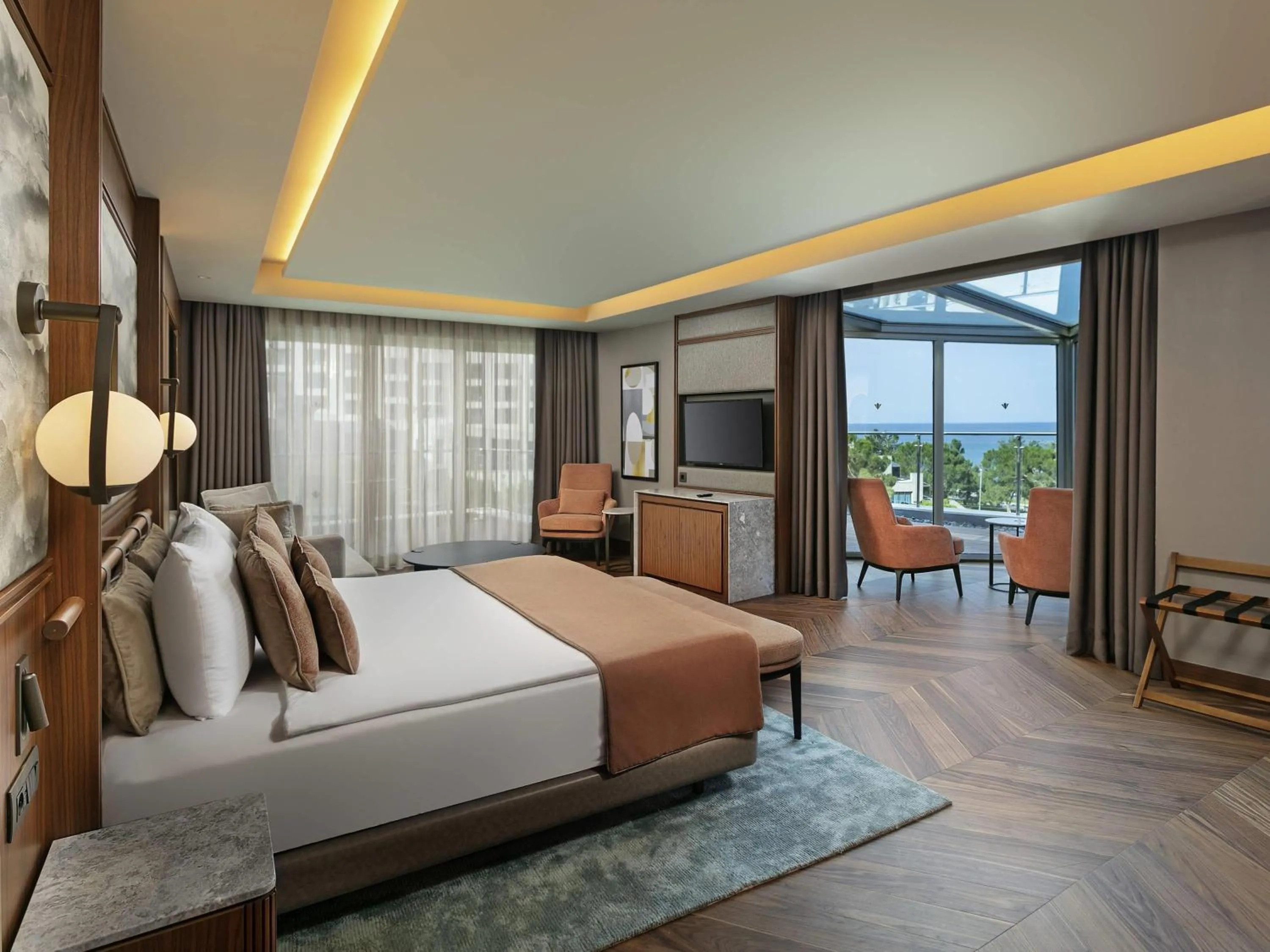Bedroom, Bed in Rixos Sungate - The Land of Legends Access