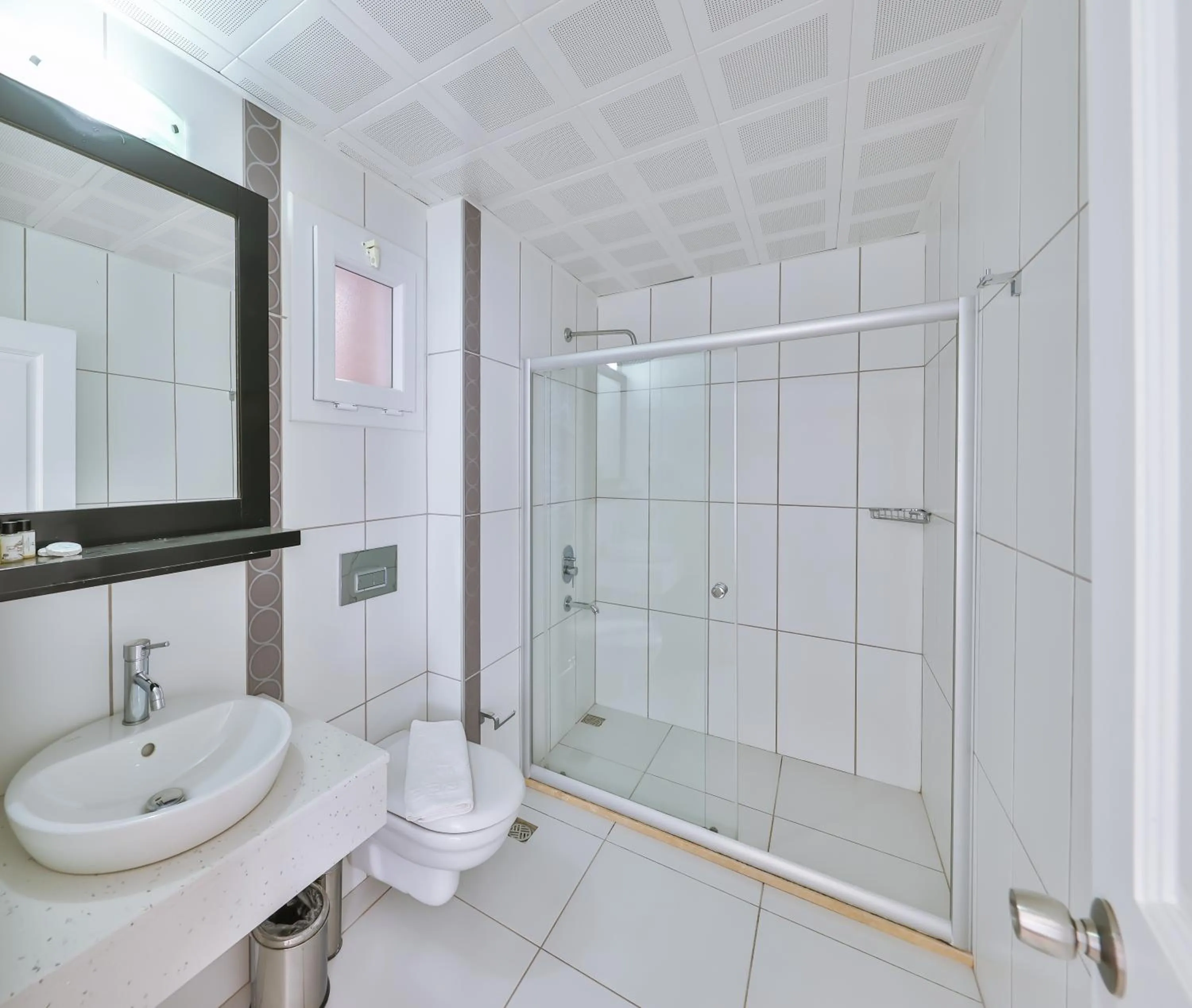 Bathroom in Belinda Hotel