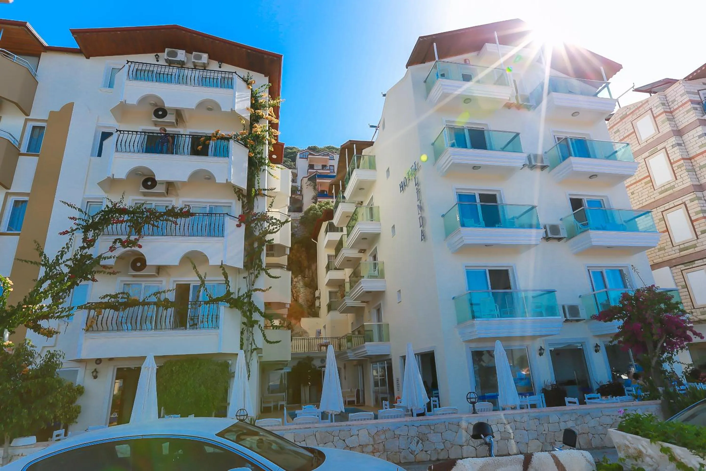 Facade/entrance in Belinda Hotel