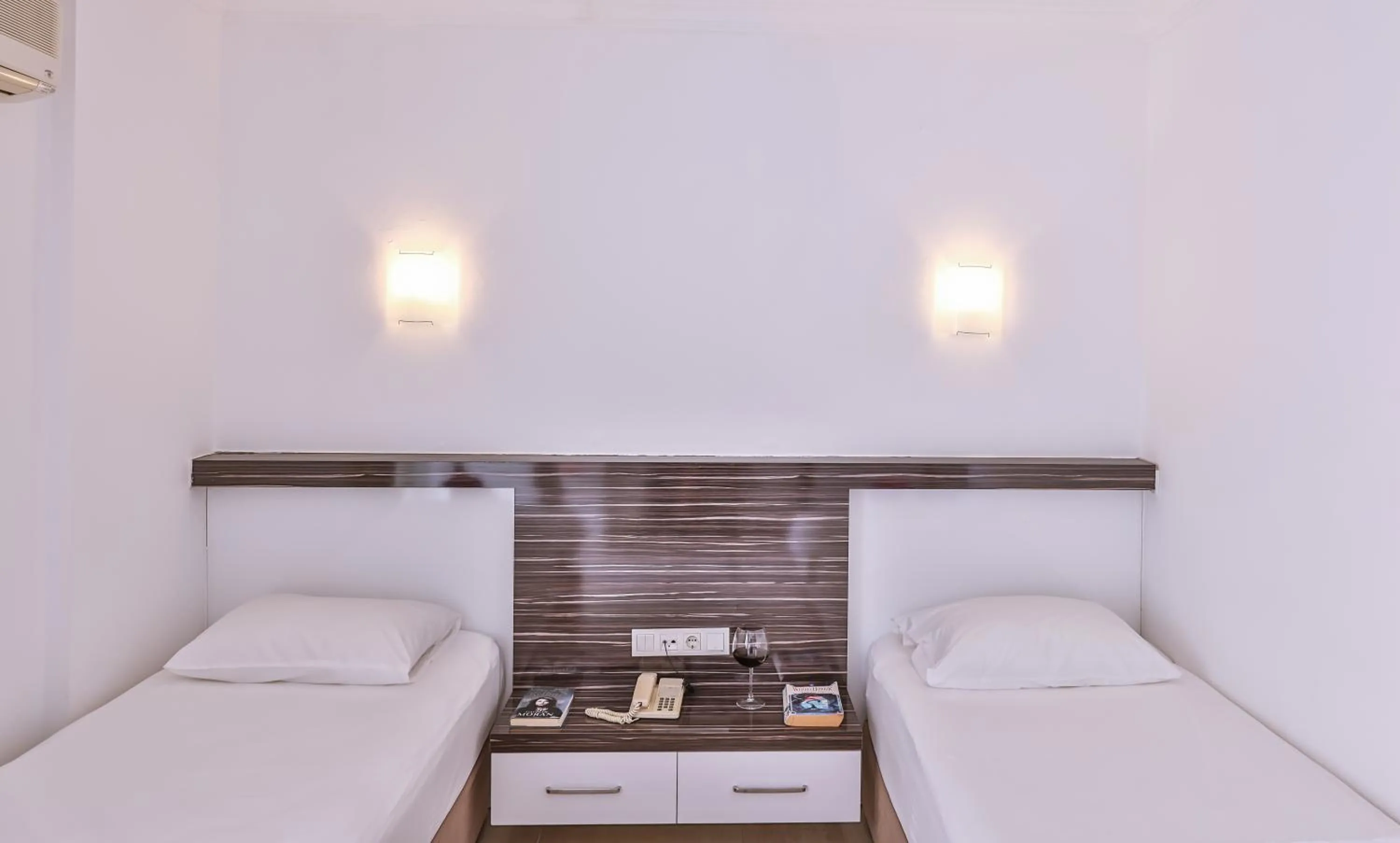 Bed in Belinda Hotel