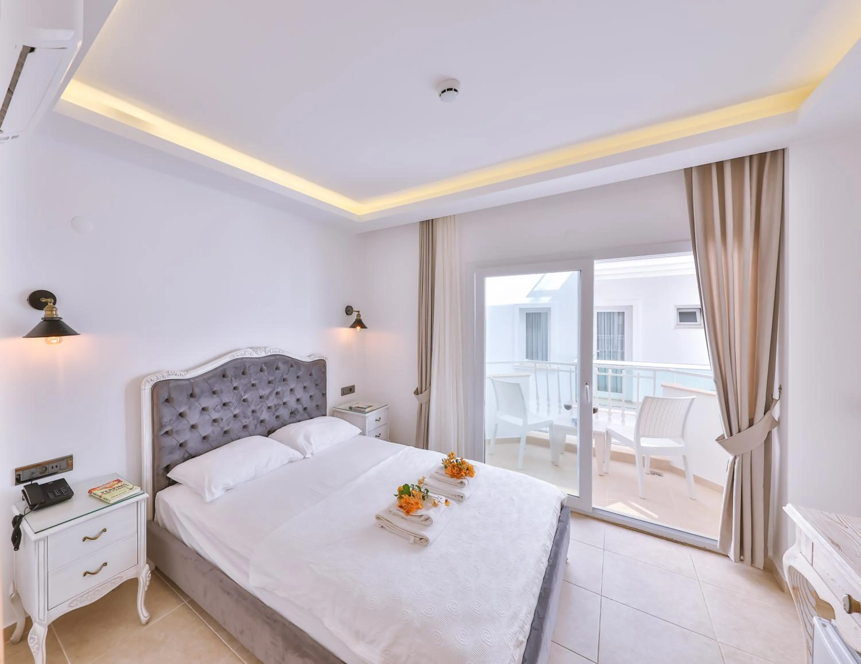 Photo of the whole room, Bed in Belinda Hotel